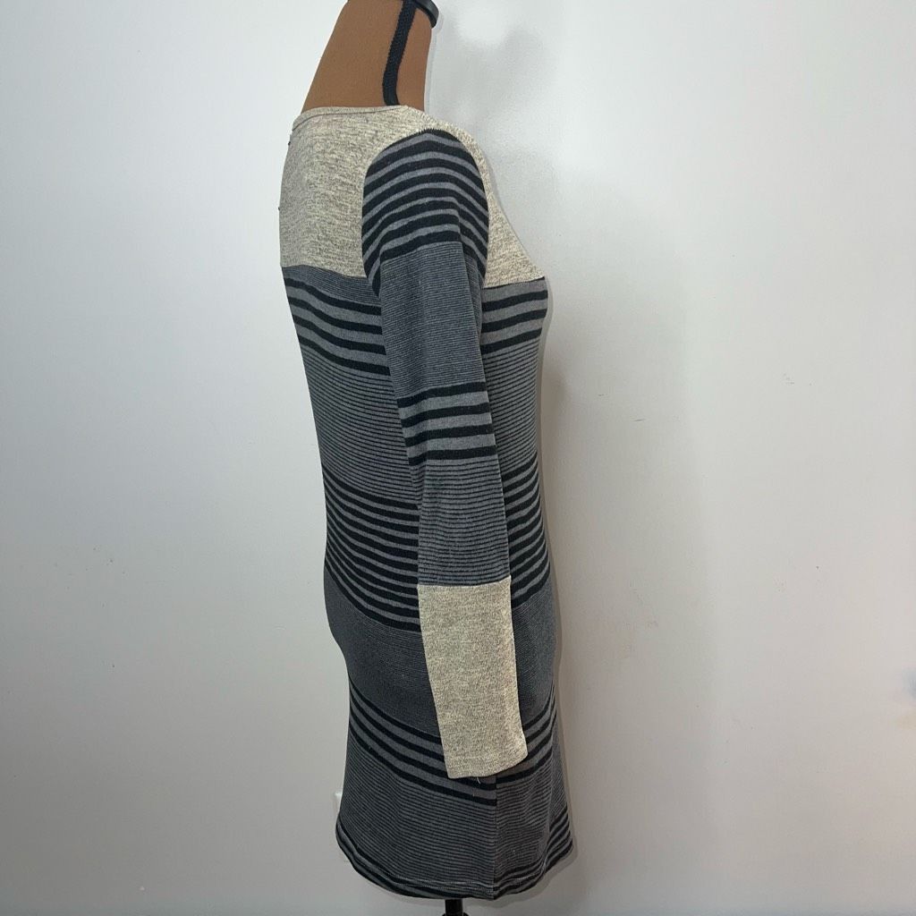 Anthropologie Sarin Mathews, Striped Colorblock Sweater Dress with Pockets Size S / US 4 / IT 40 - 8 Thumbnail