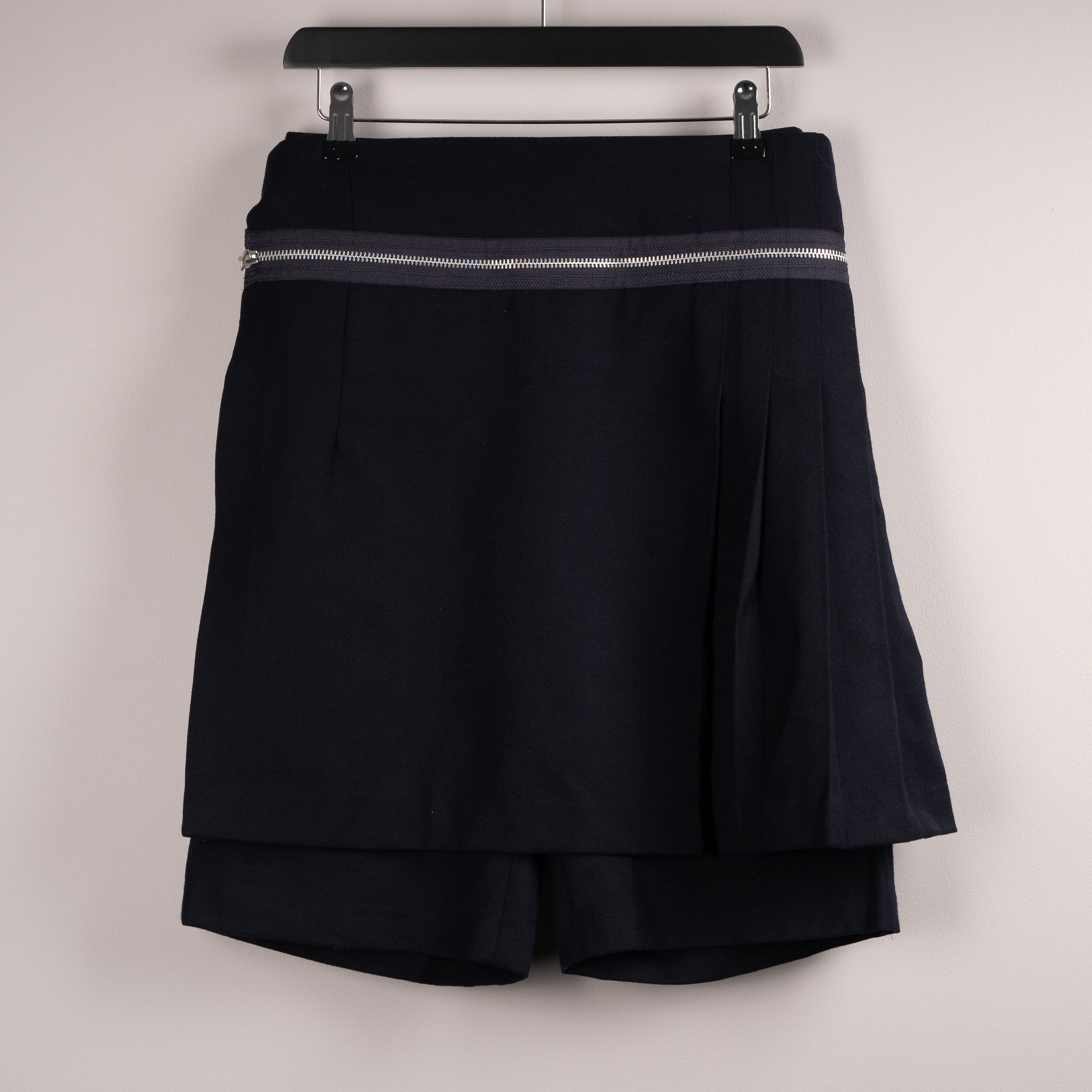 Comme des Garcons Comme Des Garçons Zip Wrap Shorts Navy Size 27" / US 4 / IT 40 - 1 Thumbnail
