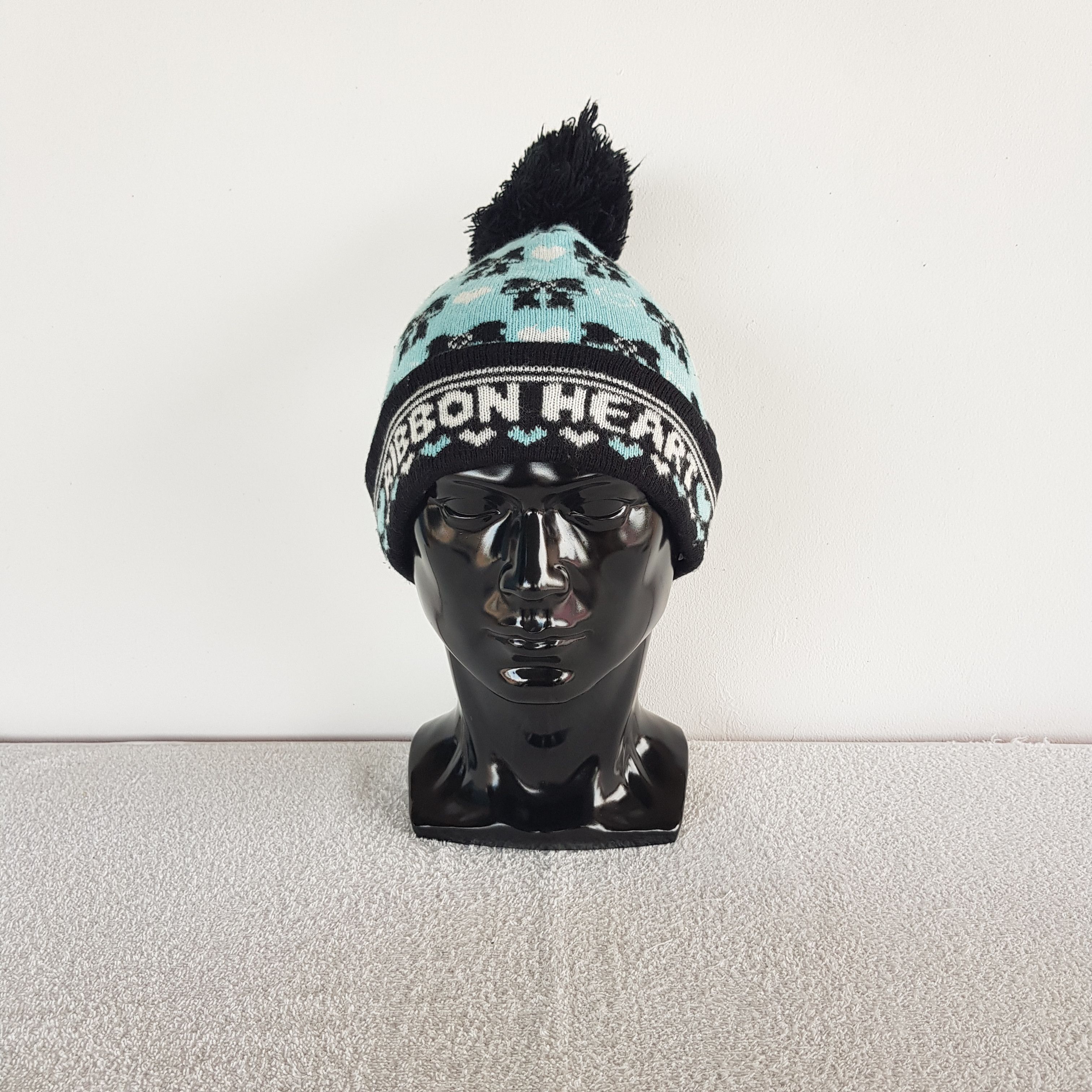 Japanese Brand Vintage Ribbon Heart Beanie Pom Pom Snow Caps Hats Size ONE SIZE - 2 Thumbnail
