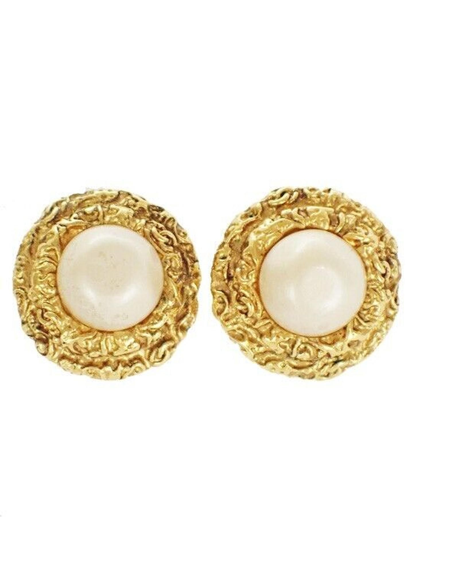 image of Chanel Gold Metal Earring, Women's