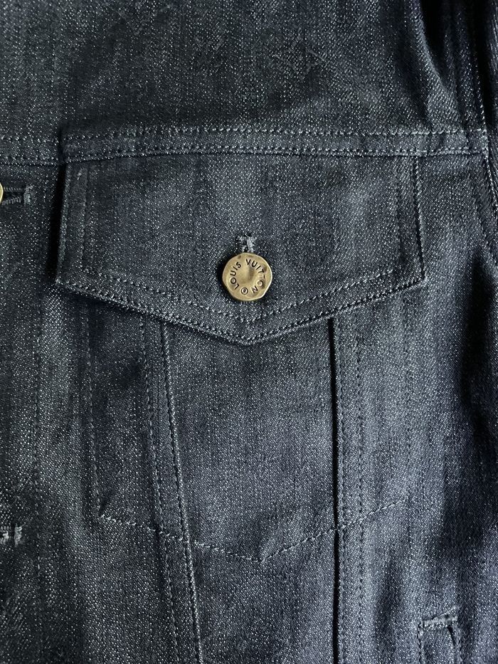 Louis Vuitton Monogram DNA Denim Size US M / EU 48-50 / 2 - 6 Thumbnail