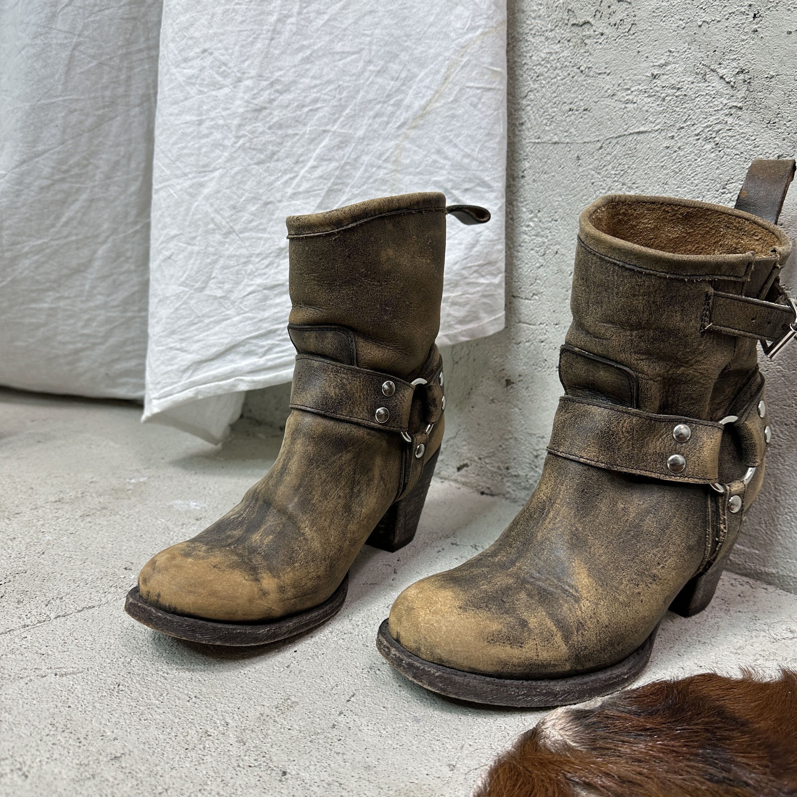 Buffalo London Vintage Washed Buckled Buffalo Cowboy Boots Y2K Size US 7 / IT 37 - 2 Thumbnail