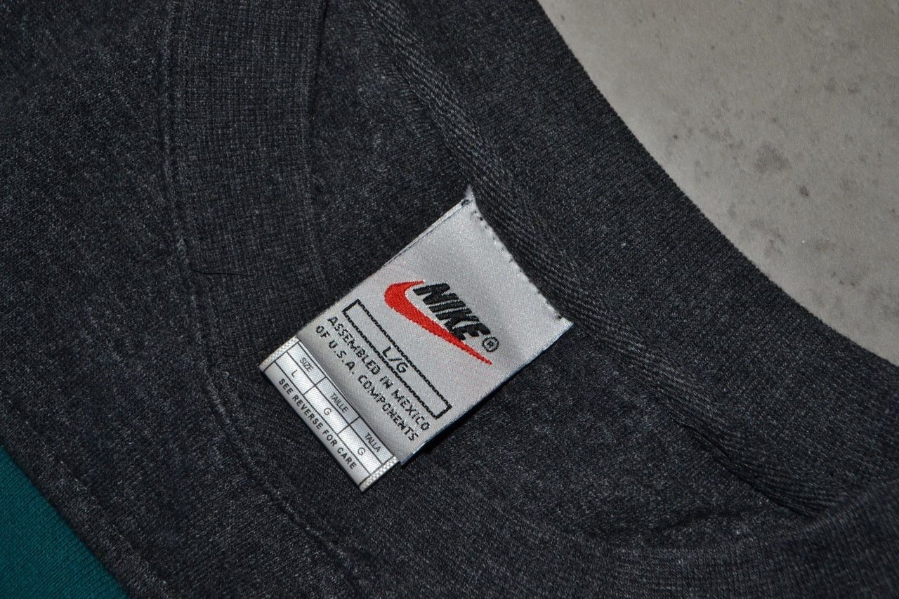 Vintage Nike Vintage Big Logo Sweatshirt Size L Size US L / EU 52-54 / 3 - 9 Thumbnail