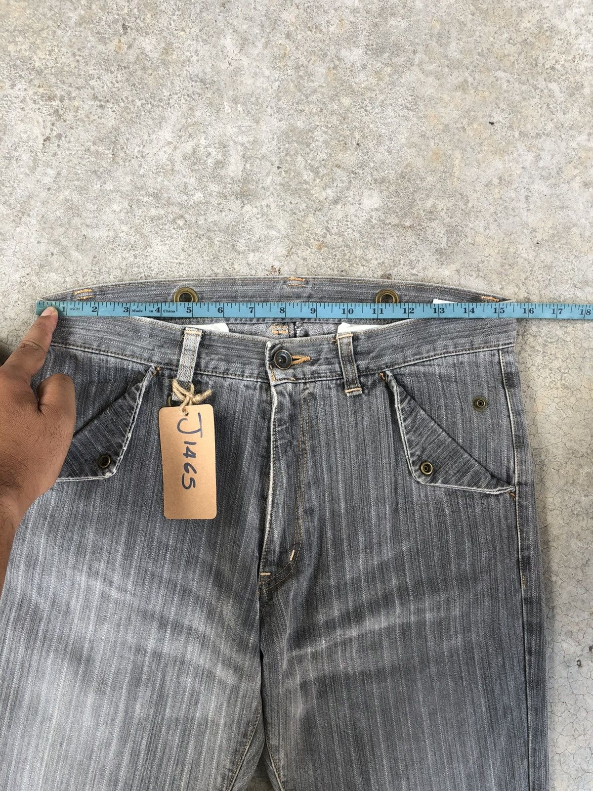 Semantic Design Flared Jeans Hickory Distressed