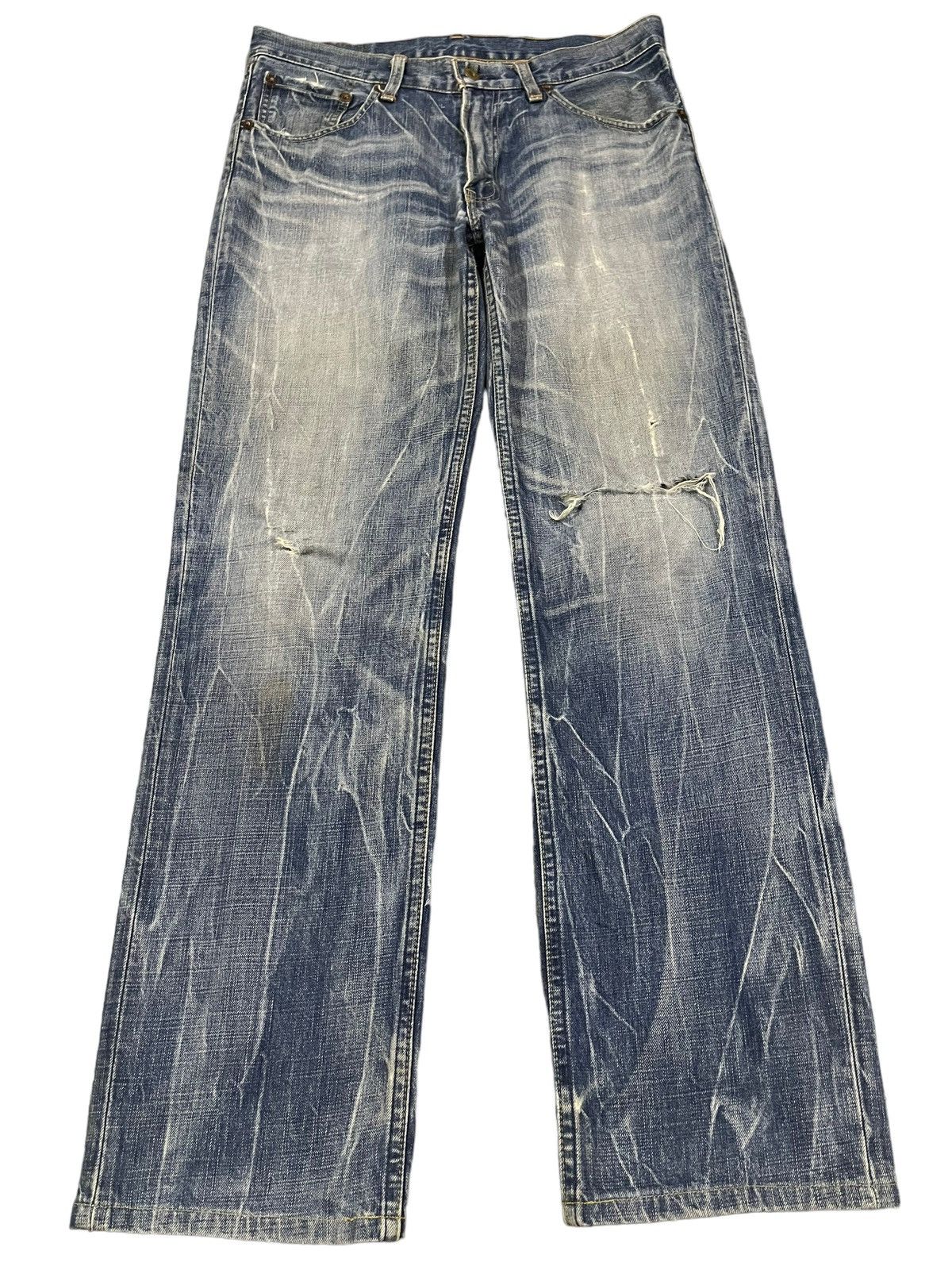 Vintage 90s Levis Blue Wash Style Distress Style Jeans