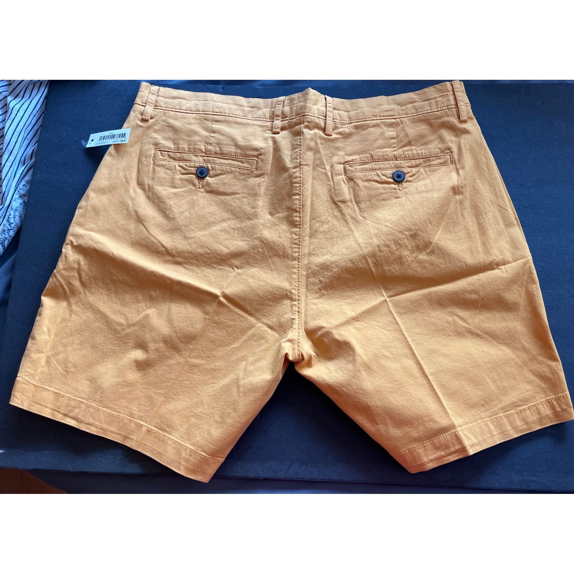 Other NWT MEN'S GOODTHREAD SHORTS SIZE 36" COLOR IS YELLOW Size US 36 / EU 52 - 3 Thumbnail