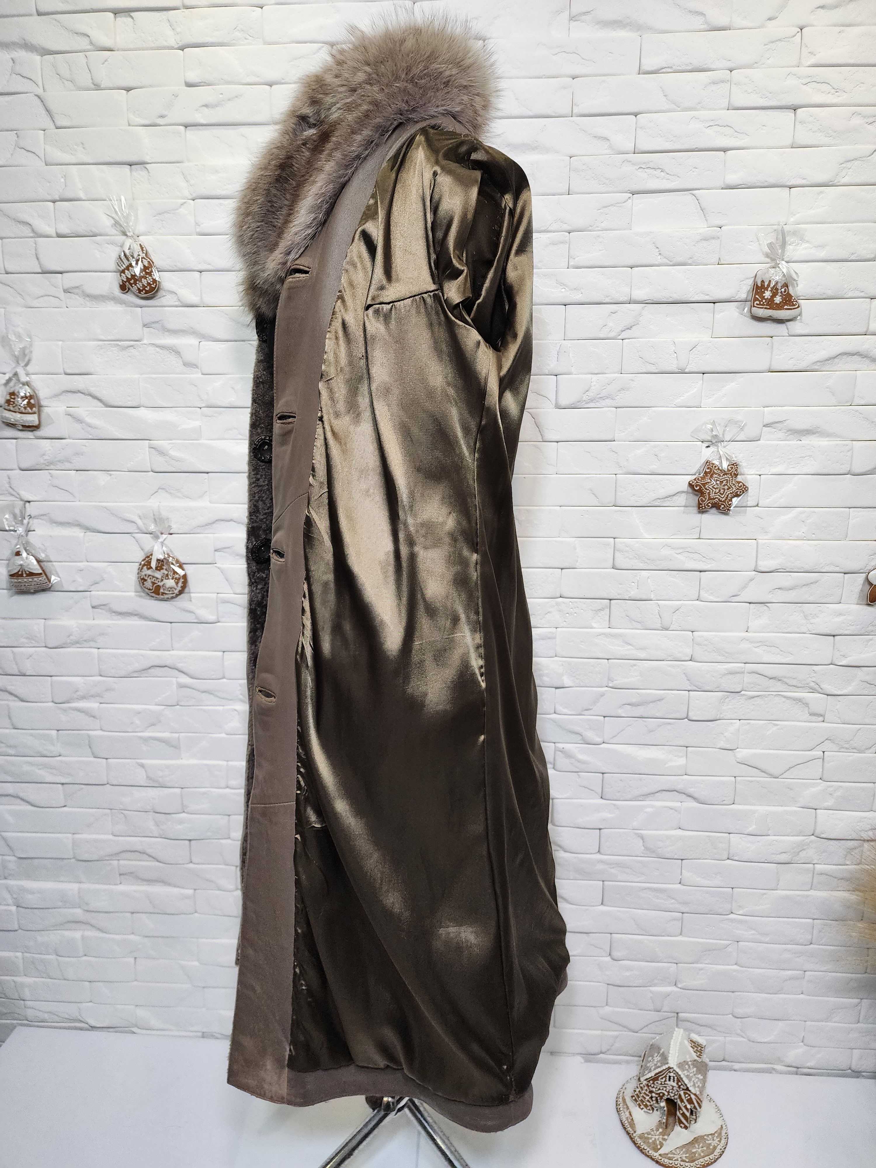 Other Gray Sheepskin Coat: Women's Fur Belted Winter Coat Size M / US 6-8 / IT 42-44 - 10 Thumbnail