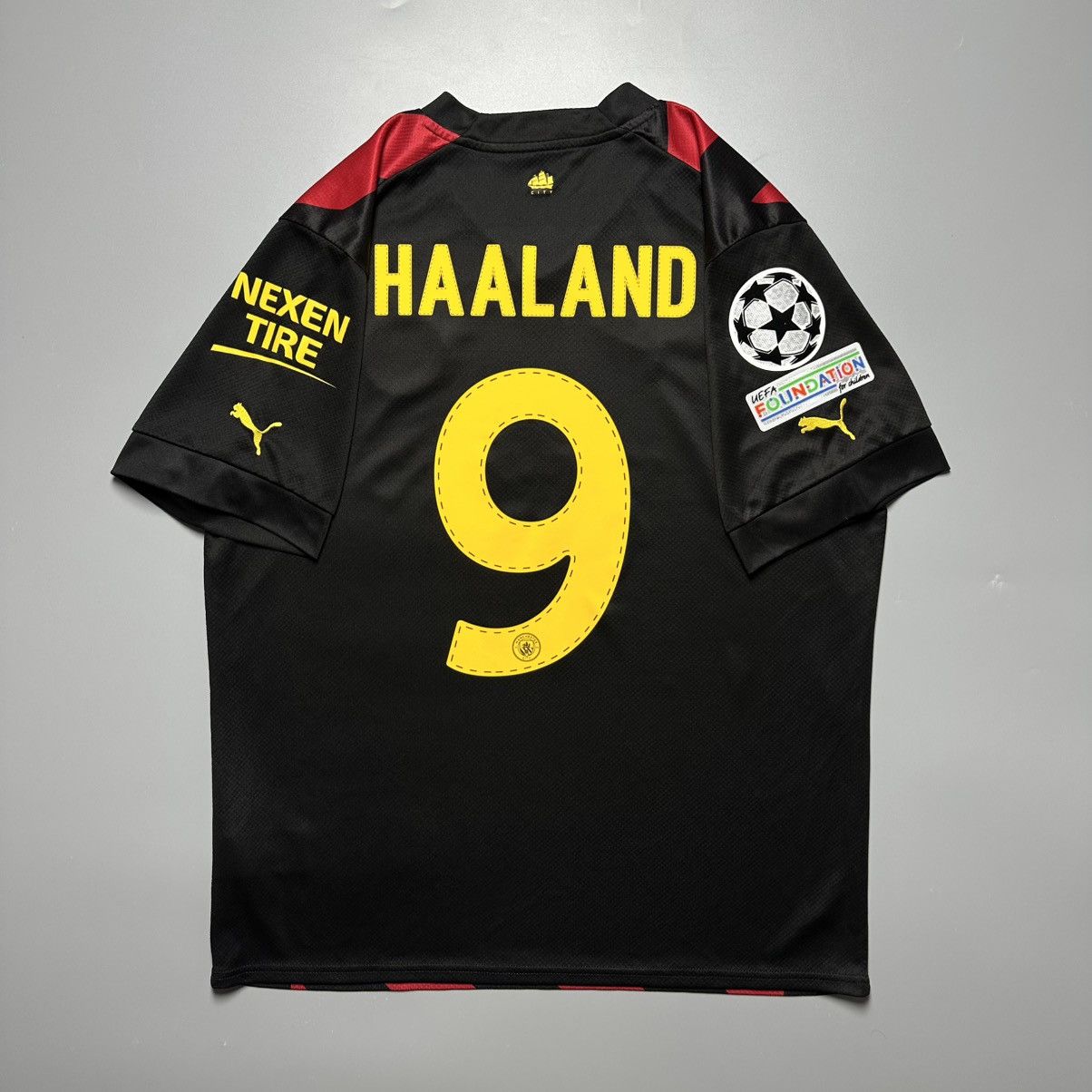 Puma MAN CITY PUMA 2022/2023 FOOTBALL AWAY JERSEY #9 HAALAND Size US L / EU 52-54 / 3 - 1 Thumbnail