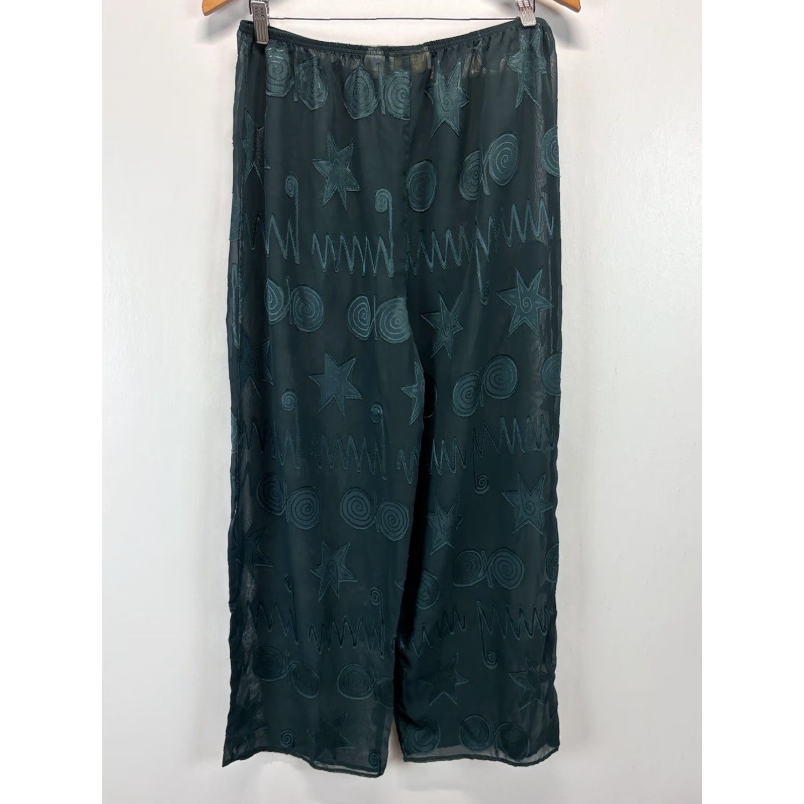 Victoria's Secret Vtg Victoria's Secret Sheer Pajamas 2 Pc Set Sz Medium Green Geometric Gold Label Geometric Pattern Polyester Vintage Yes Men? No. Size ONE SIZE - 7 Thumbnail