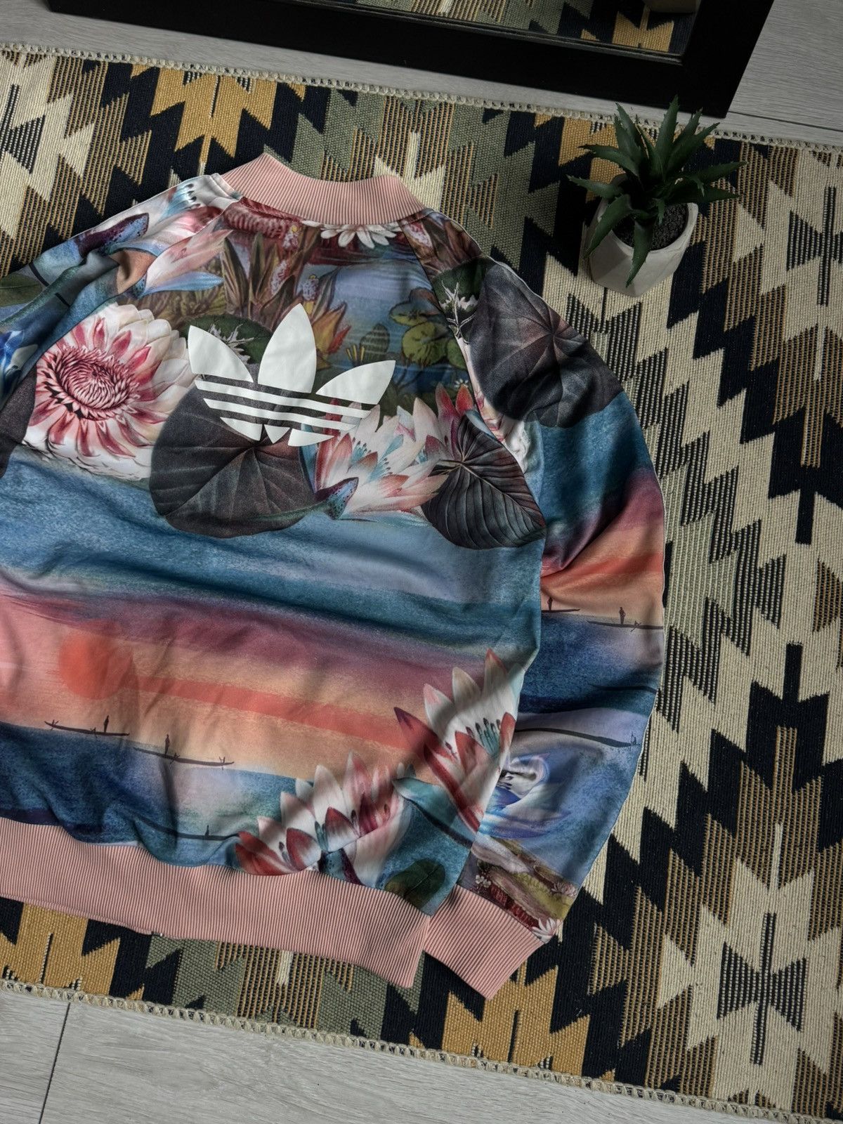 Adidas RARE❗️Vintage Adidas Originals Trefoil Floral Jacket Size S / US 4 / IT 40 - 9 Thumbnail