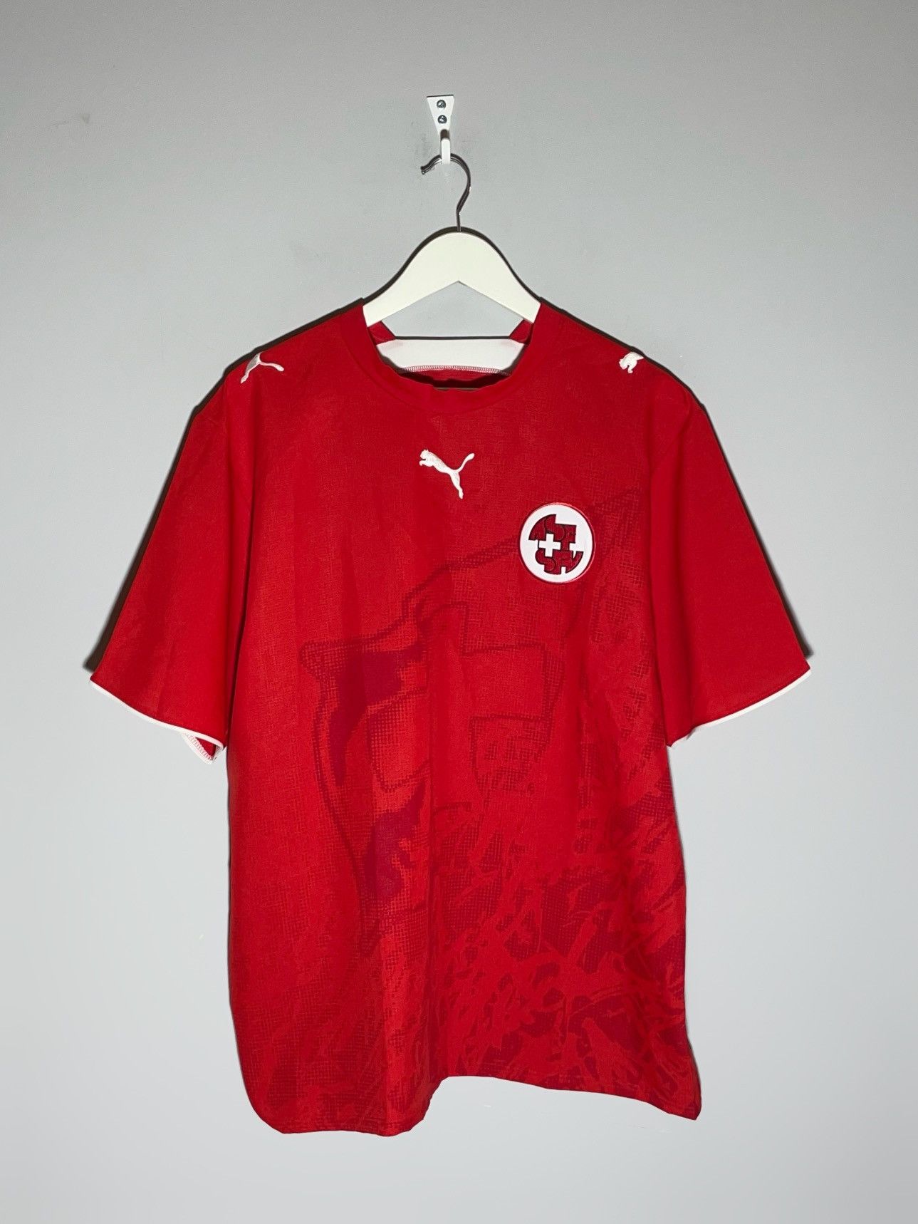 Puma × Vintage National Team Switzerland Puma 2006 Home Vintage Jersey Size US XL / EU 56 / 4 - 1 Thumbnail