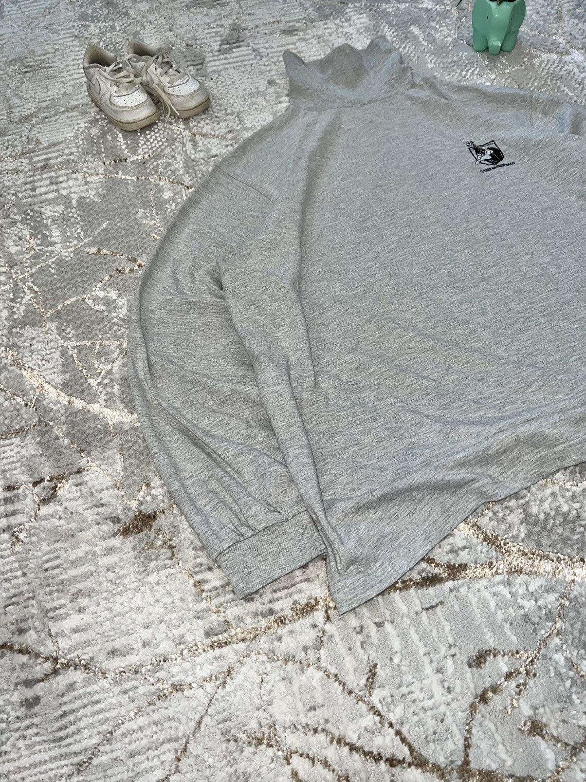 Vintage × Warner Bros WARNER BROS 1998 VINTAGE LOONEY TUNES TURTLENECK SWEATSHIRT Size US L / EU 52-54 / 3 - 4 Thumbnail