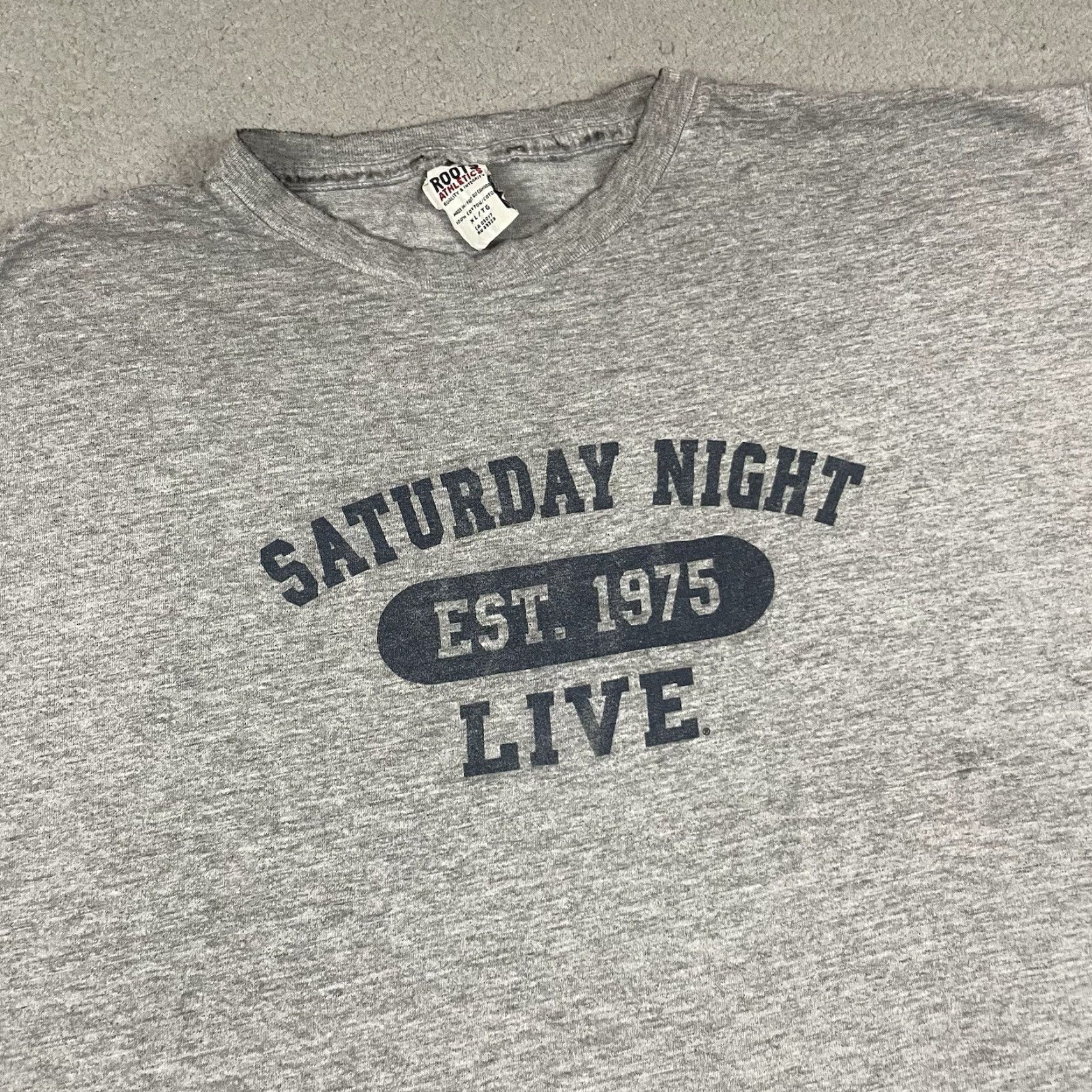 Roots VINTAGE Roots Athletics Saturday Night Live Est. 1975 T Shirt Adult XL Gray, SNL Logo, Graphic Print, NBC, Broadway Video, TV Tee, Retro, 2000s, Mens Size US XL / EU 56 / 4 - 2 Thumbnail