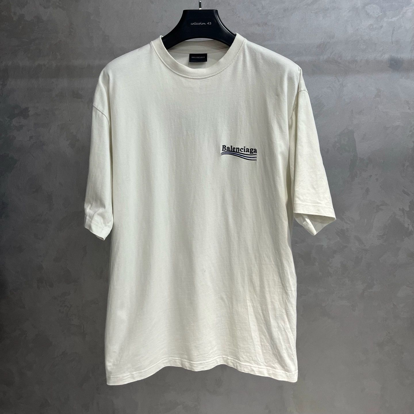 Balenciaga Balenciaga Beige Logo Print Short Sleeve T-Shirt - dmc Size US L / EU 52-54 / 3 - 1 Thumbnail