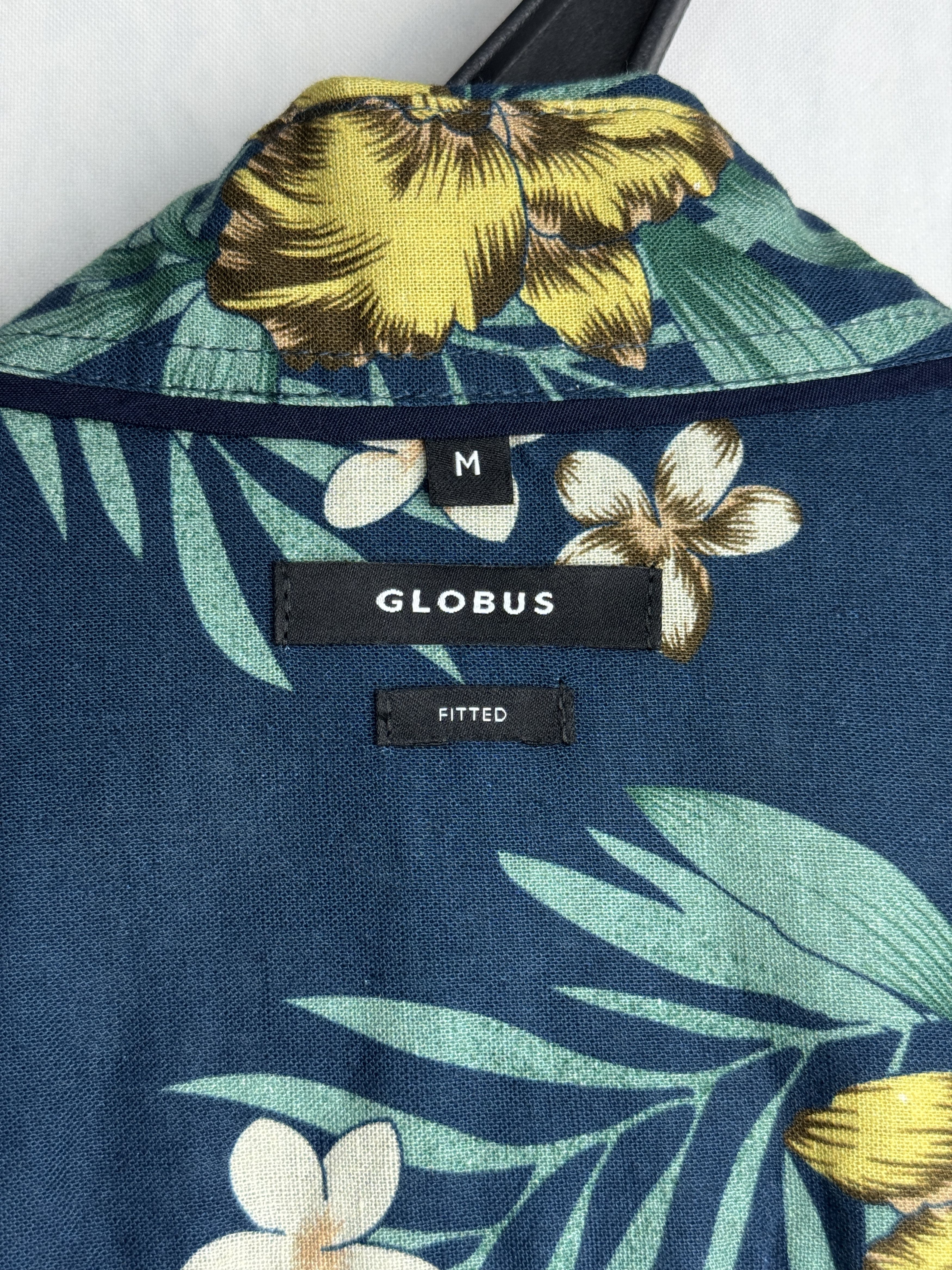 Other GLOBUS men’s Hawaiian linen blend button up shirt Size US M / EU 48-50 / 2 - 10 Thumbnail