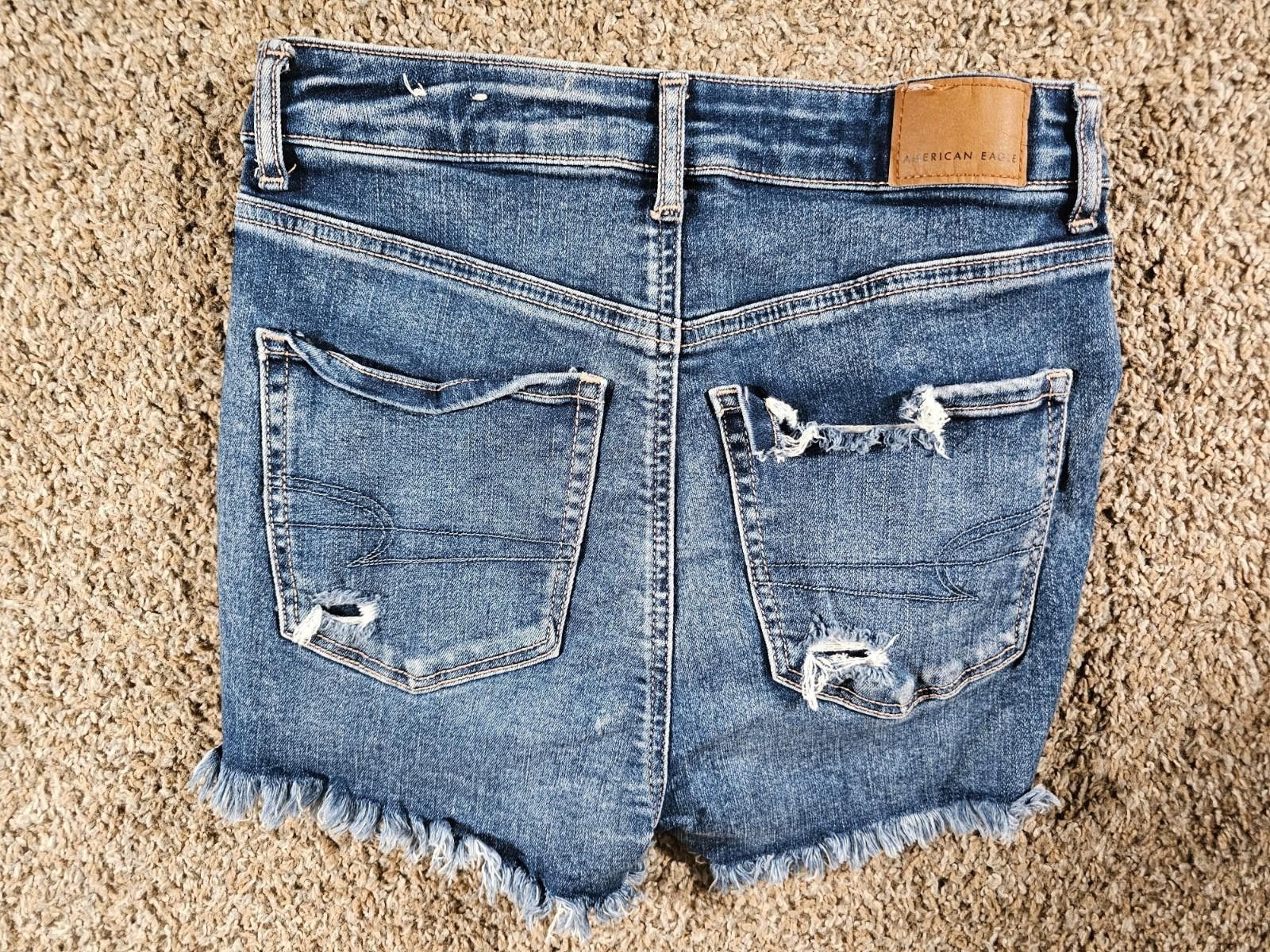 American Eagle Outfitters American Eagle Hi-Rise Shortie Shorts Stretch Distressed sz2 Size 26" / US 2 / IT 38 - 5 Thumbnail