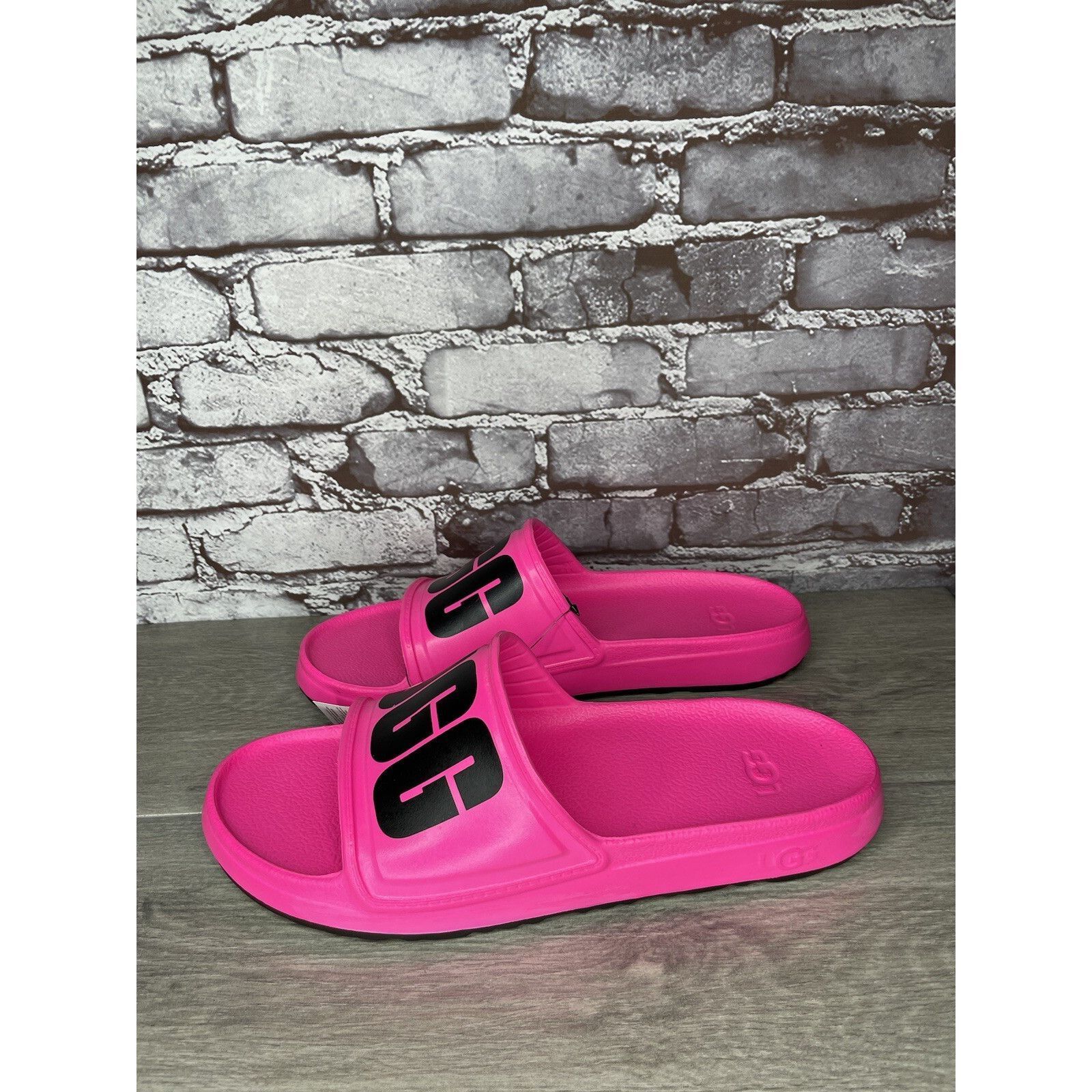 Ugg UGG WILCOX SLIDE Pink Rubber Light Waterproof Sport Sandals Size US 11 / EU 44 - 20 Thumbnail