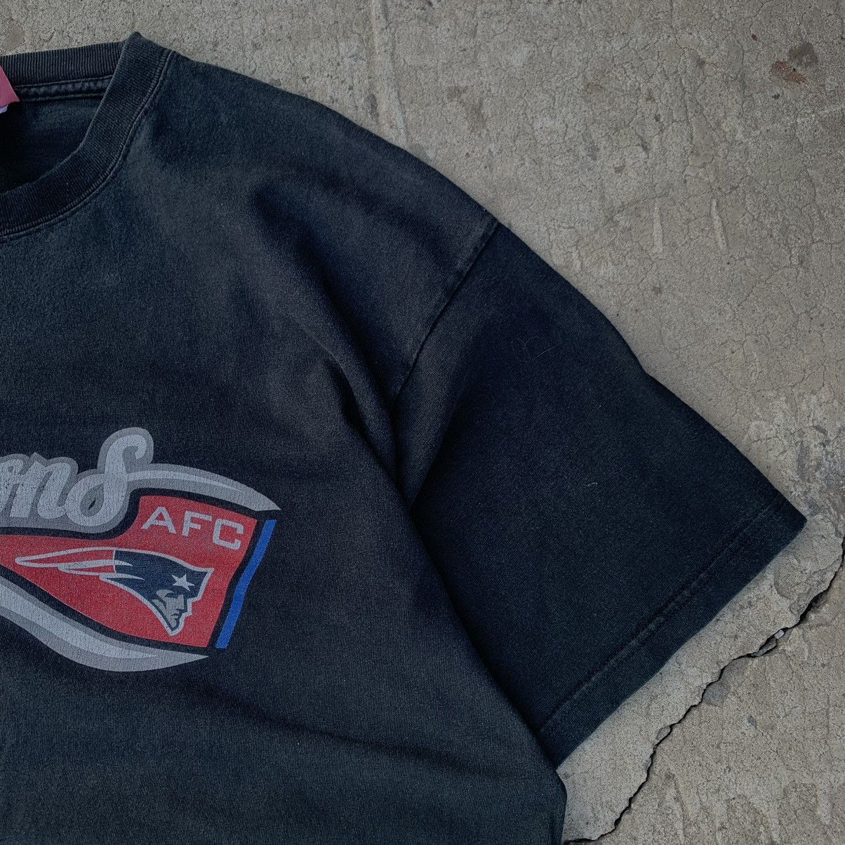 Reebok VTG Japanese Style Reebok NFL Patriots T-shirts Big Logo Size US L / EU 52-54 / 3 - 6 Thumbnail