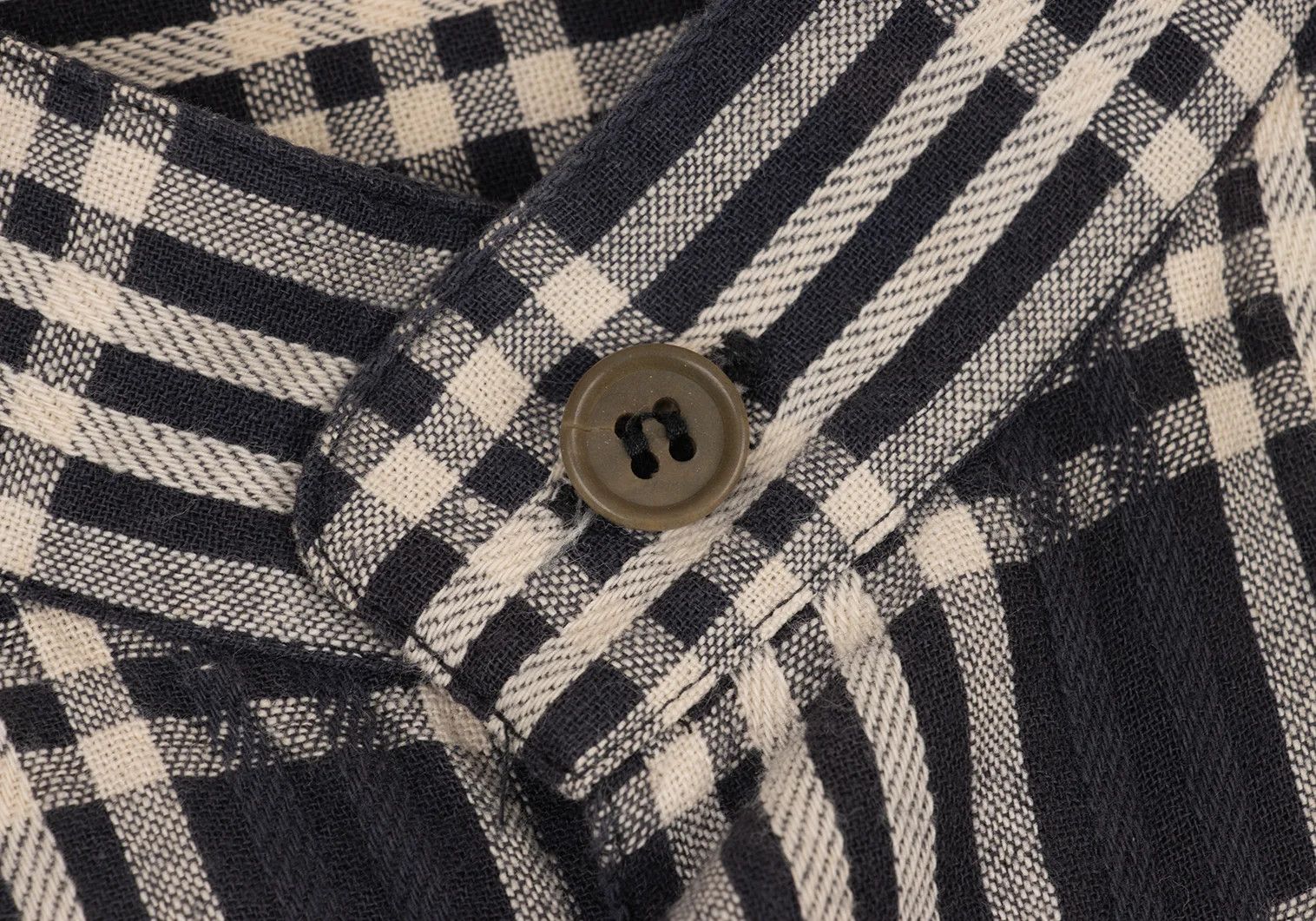Issey Miyake Cotton Check Band Collared Shirt in Black Cream, M Size US M / EU 48-50 / 2 - 9 Thumbnail