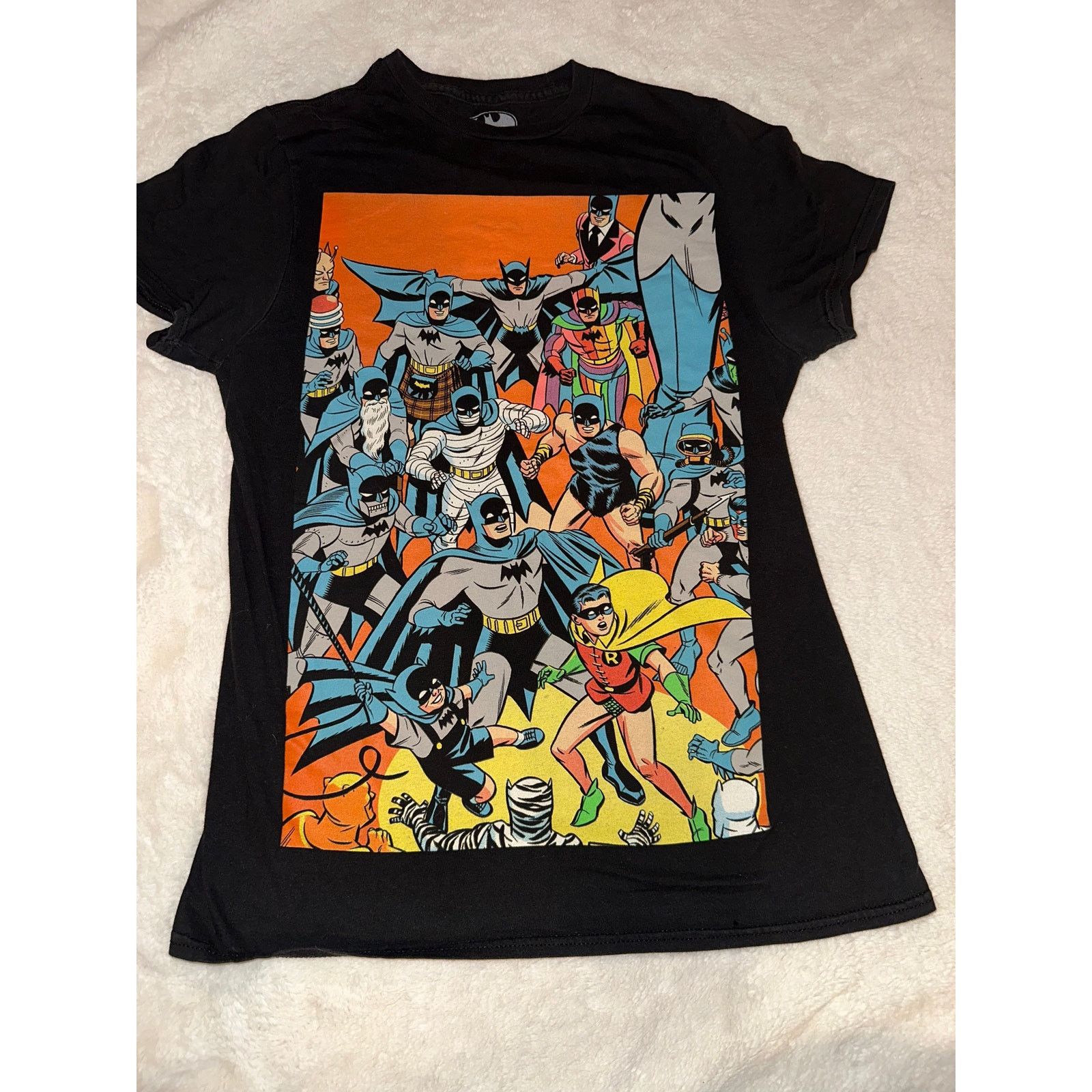 & Other Stories T-Shirt Batman DC Comics Graphic Tee Small Size US S / EU 44-46 / 1 - 1 Thumbnail