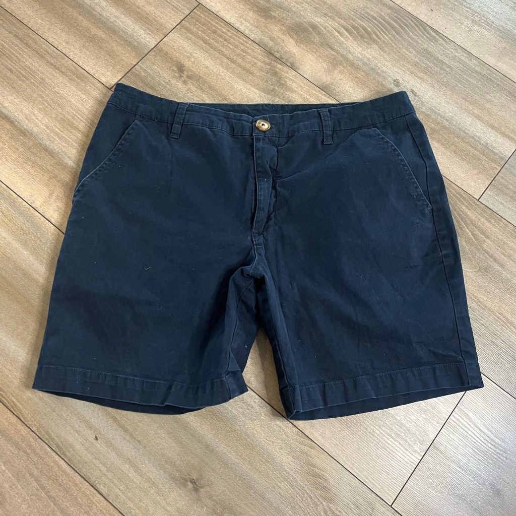 Chubbies Chubbies Navy Casual Shorts 7” inseam Men 33 Size US 40 / EU 56 - 1 Thumbnail