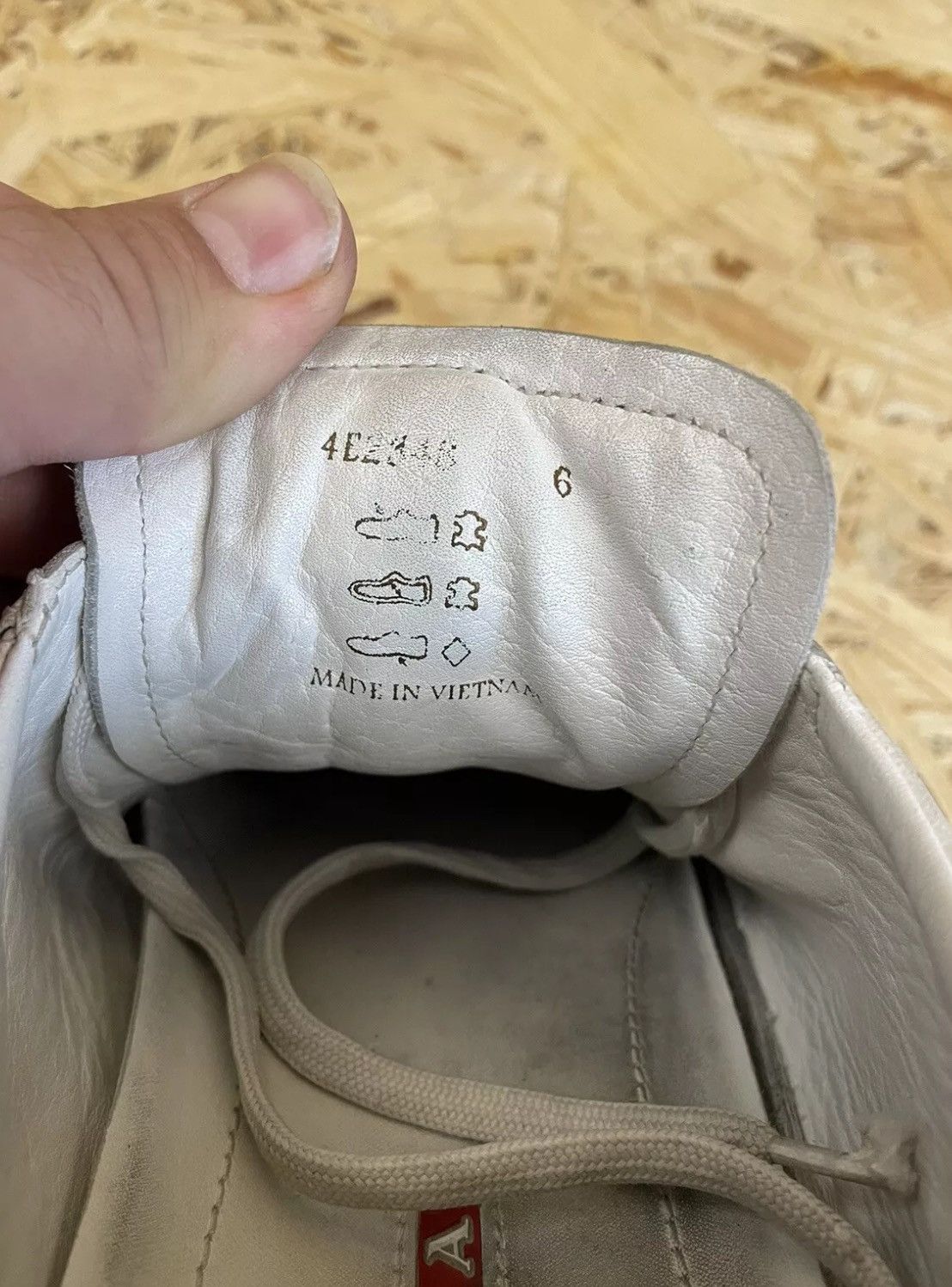 Prada Prada sneakers size 8 US white Size US 8 / EU 41 - 9 Thumbnail
