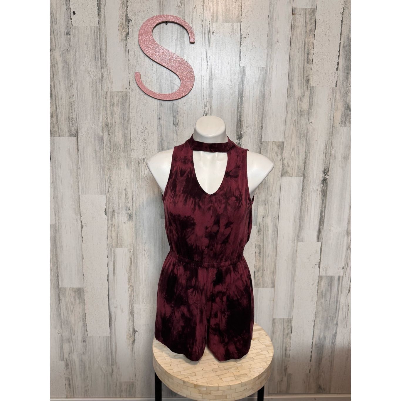 Other Ginger G Maroon Tie Dye Mock Neck Keyhole Romper Size SMALL Size 26" / US 2 / IT 38 - 1 Thumbnail