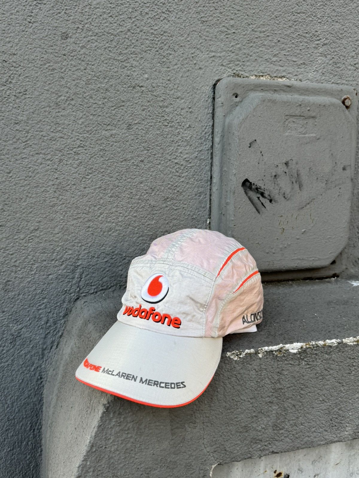 Malcolm McLaren × Vintage Vintage Vodafone McLaren Mercedes Racing Cap Hat f-1 Size ONE SIZE - 2 Thumbnail