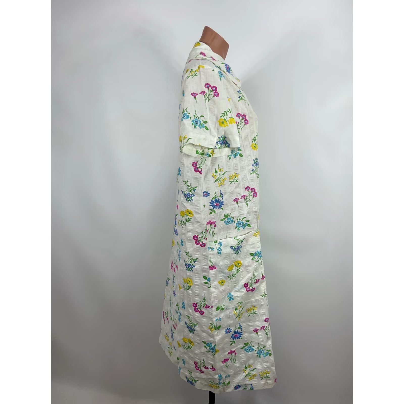 VINTAGE 70s Evelyn Pearson White Floral House Coat Dress Caftan Go-Coat L White Womens