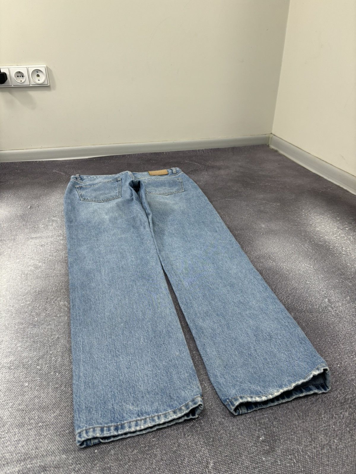 Diesel Diesel Men’s Y2K Straight Fit Light Blue Hype Denim Jeans Size US 34 / EU 50 - 14 Thumbnail