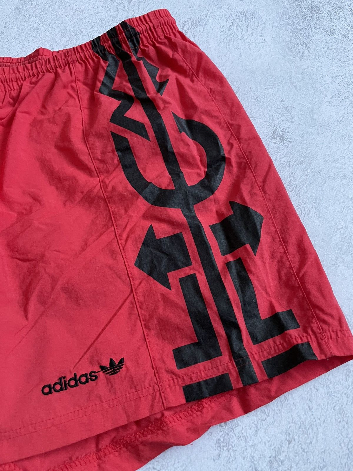 Vintage Vintage Adidas Multiplicative Shorts 90s Size US 32 / EU 48 - 4 Thumbnail
