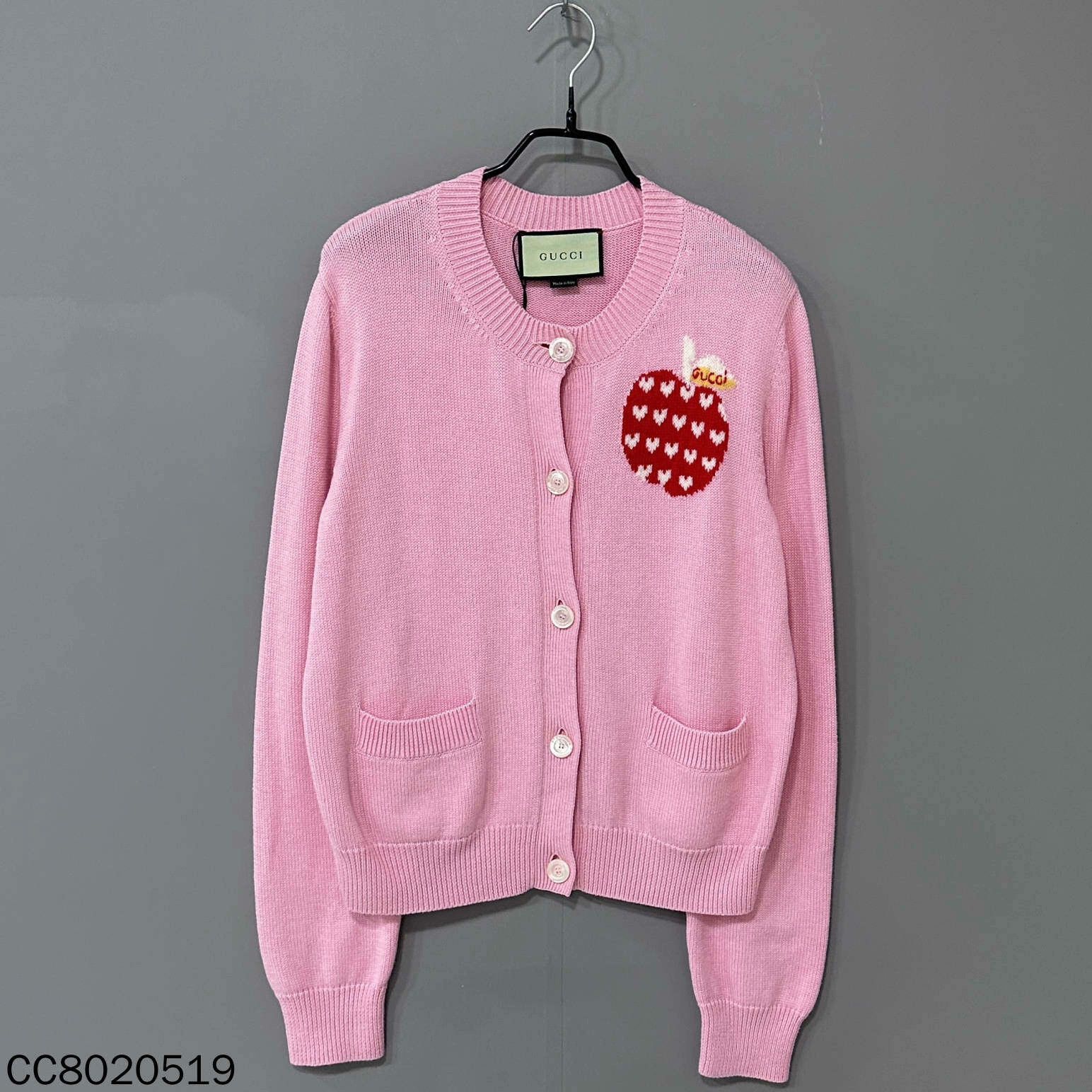 Gucci Gucci Retro Pink Sweater M Women Size M / US 6-8 / IT 42-44 - 1 Thumbnail