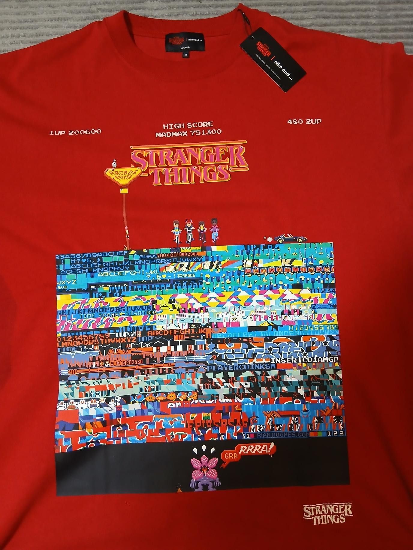 Other Netflix Stranger Things x "Niko and" Collab Retro T-Shirt M Size US M / EU 48-50 / 2 - 2 Thumbnail