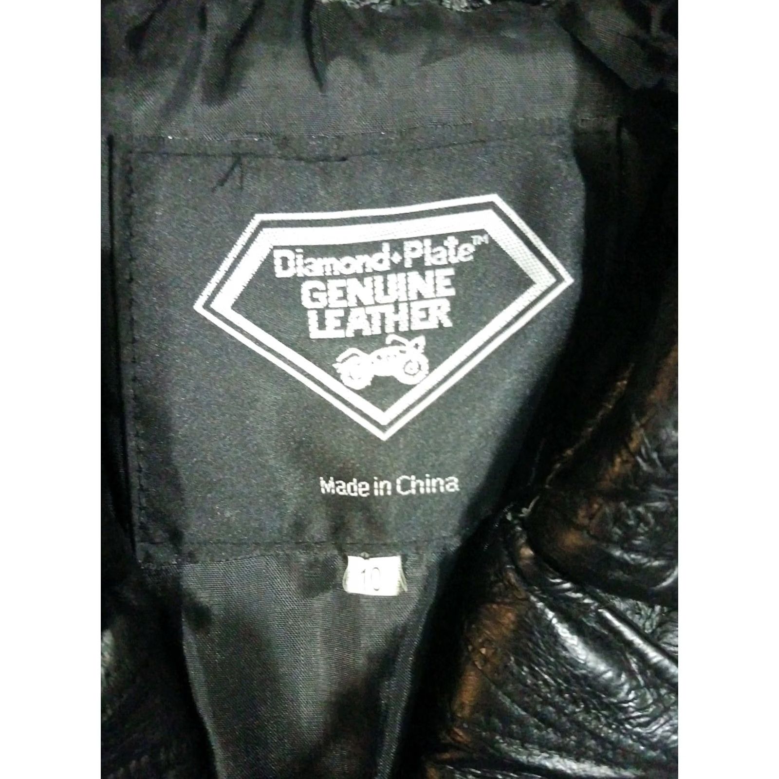 Vintage VINTAGE Diamond Plate Buffalo Leather Motorcycle Jacket Coat Cafe Racer Womens XS Jacket Black 10 Size Regular Size XS / US 0-2 / IT 36-38 - 3 Thumbnail