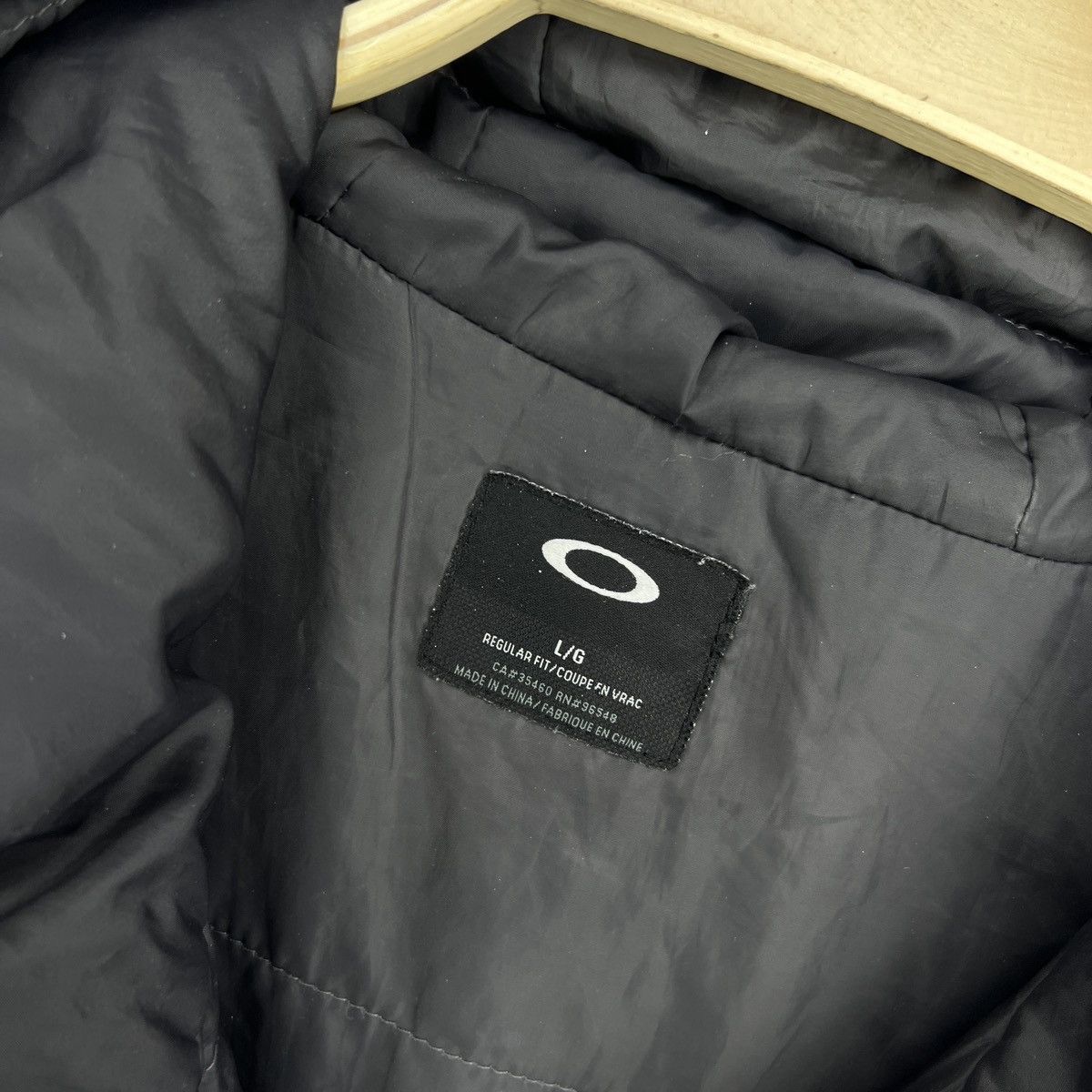 Oakley Vintage Oakley Ski jacket grey size large Size US L / EU 52-54 / 3 - 5 Thumbnail