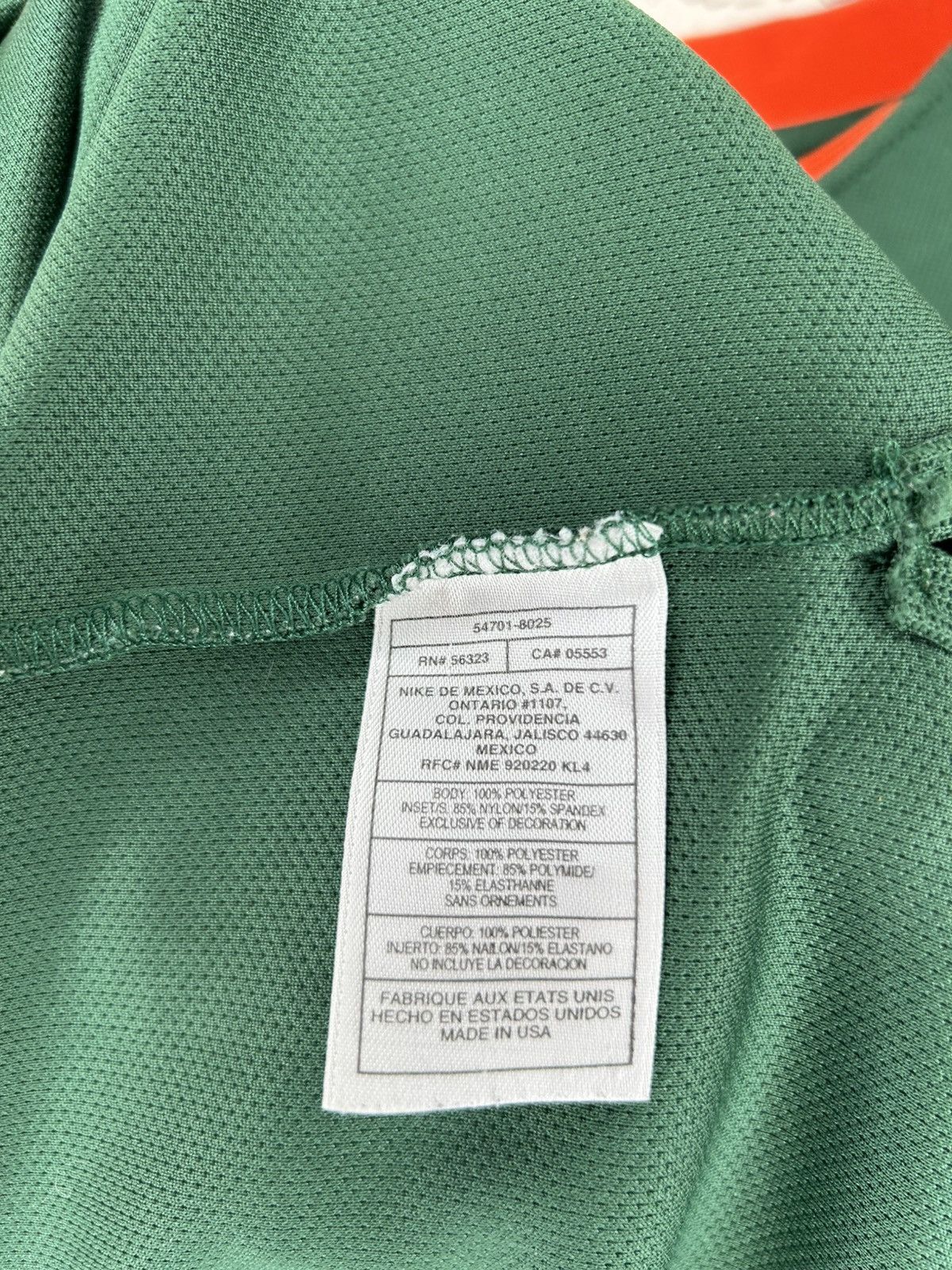 Nike Vintage Nike Miami Hurricanes NCAA Center Swoosh Jersey Size US XXL / EU 58 / 5 - 8 Thumbnail