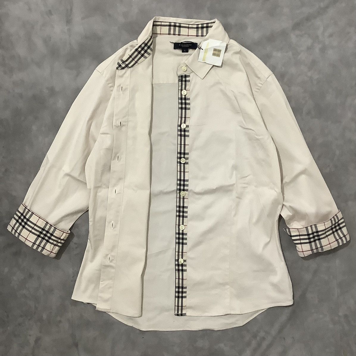 Burberry × Designer Burberry OG Button by Nova Check Style Size L / US 10 / IT 46 - 3 Thumbnail