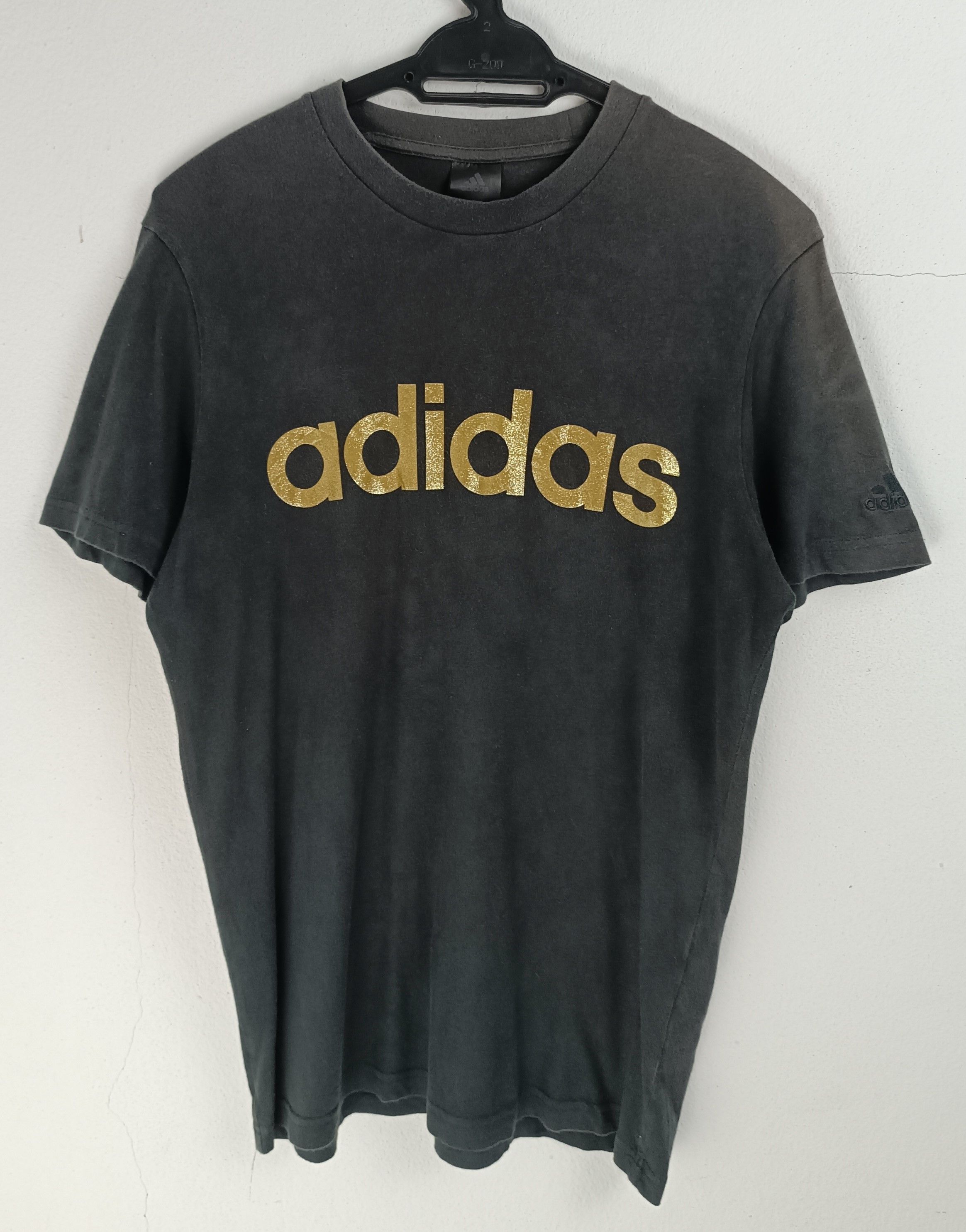 Adidas VINTAGE ADIDAS GOLD EDITION TEE VERY RARE Size US M / EU 48-50 / 2 - 3 Thumbnail