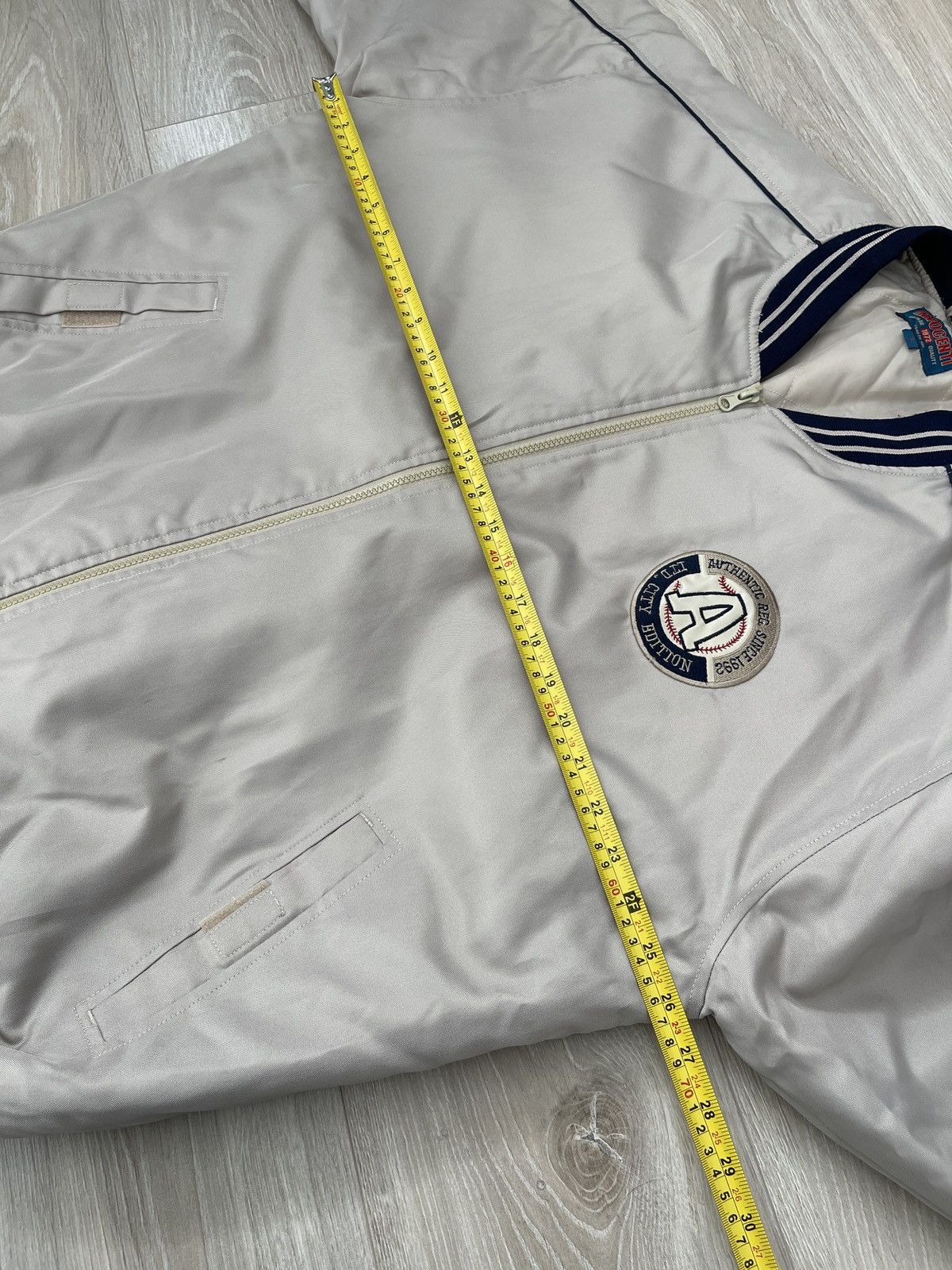 Vintage Vintage innocenti bomber beige light jacket logo Size US L / EU 52-54 / 3 - 11 Thumbnail
