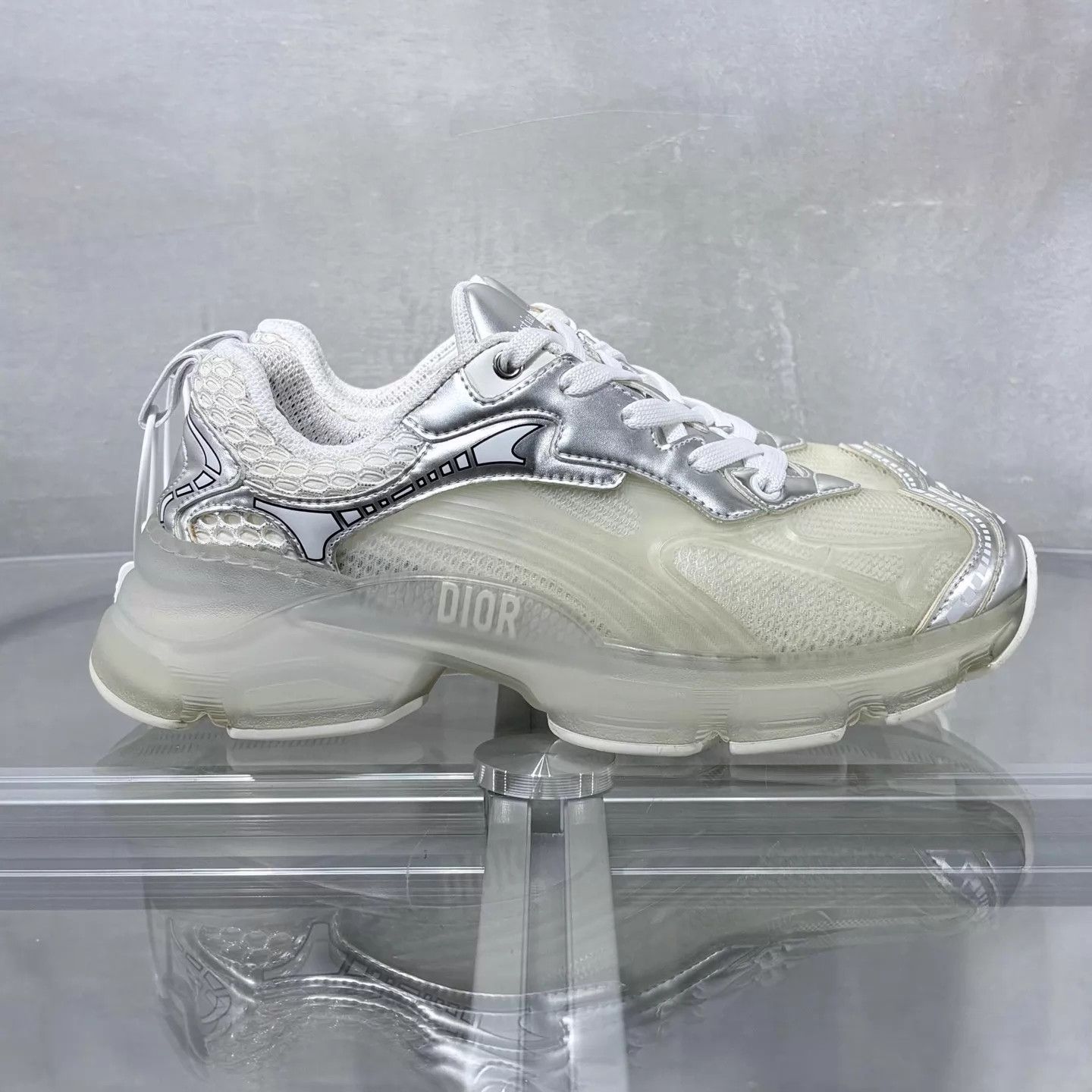 Dior Dior Vibe Silver/White Sneakers 36 Size US 5.5 / IT 35.5 - 4 Thumbnail