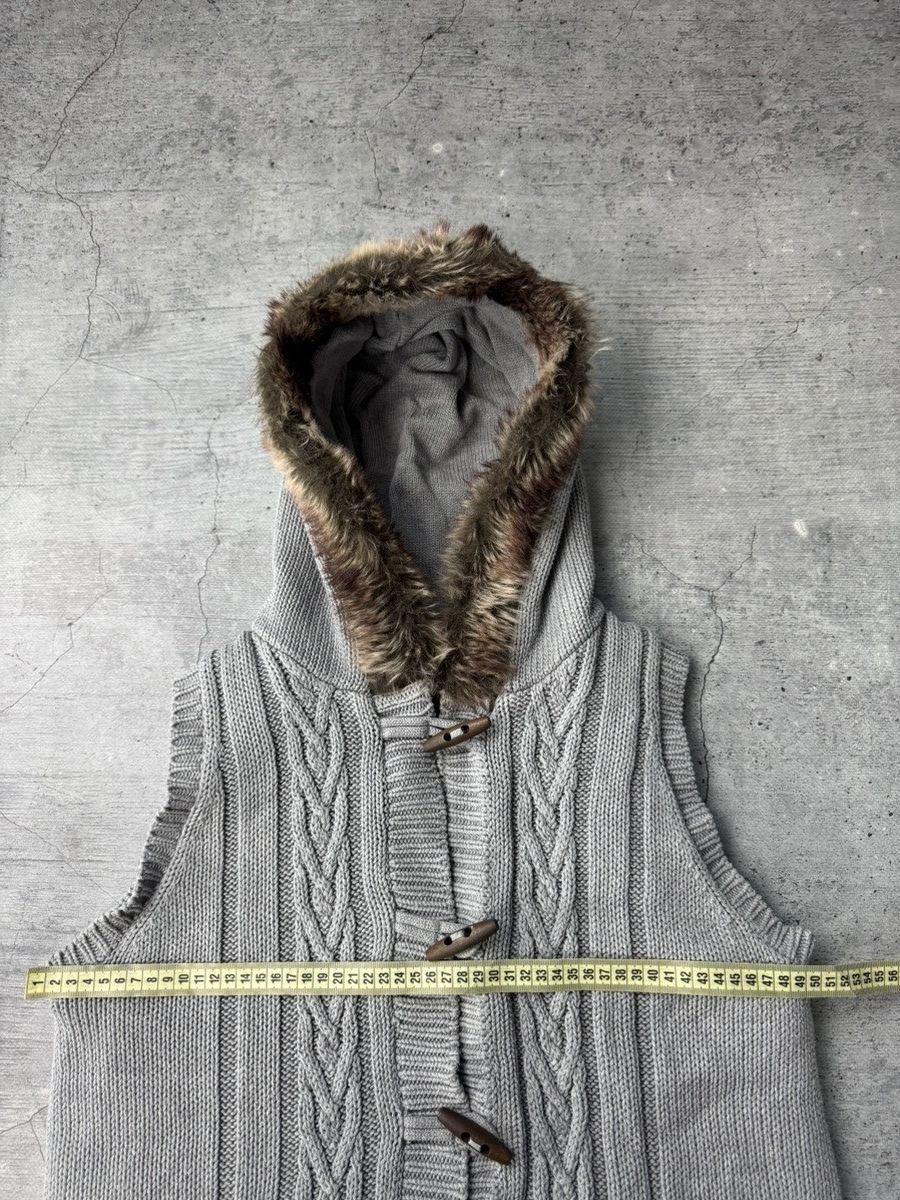 Japanese Brand Faux Fur Vest Hoodie – Graphic Japan Style M Size US M / EU 48-50 / 2 - 3 Thumbnail