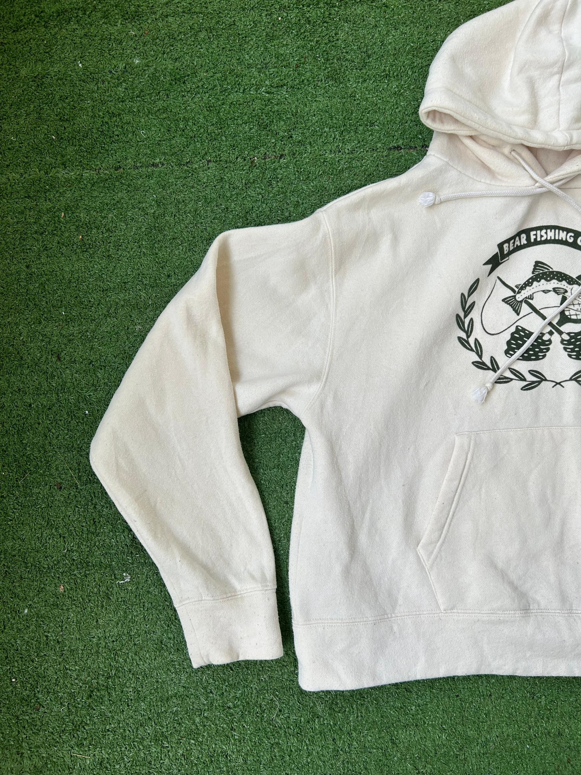 Vintage Vintage Bear Fishing Club Crop Top Hoodie Size US M / EU 48-50 / 2 - 6 Thumbnail