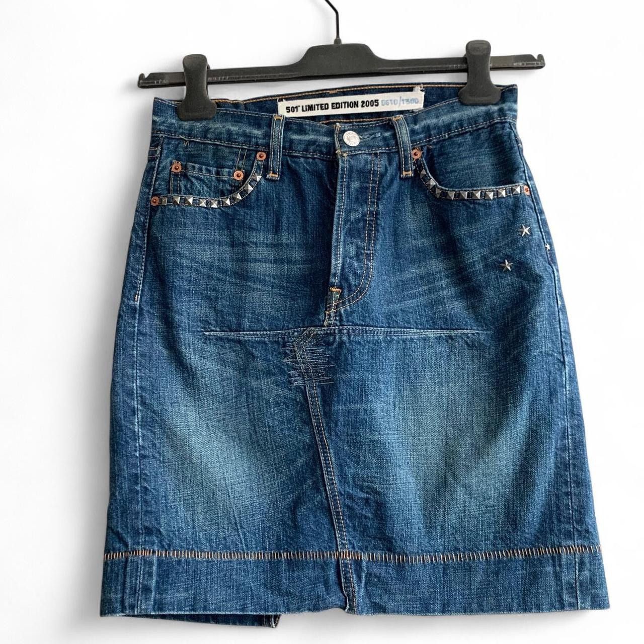 Levi's 2005 “Reworked” line With Studs Detail Denim Skirt Size 28" / US 6 / IT 42 - 2 Thumbnail