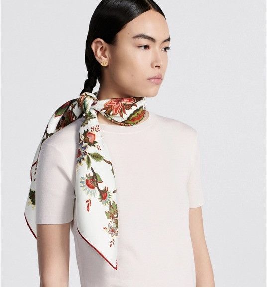 Dior o1w1db11024 Size: OS / Della Vita 90 Square Scarf Size ONE SIZE - 4 Thumbnail