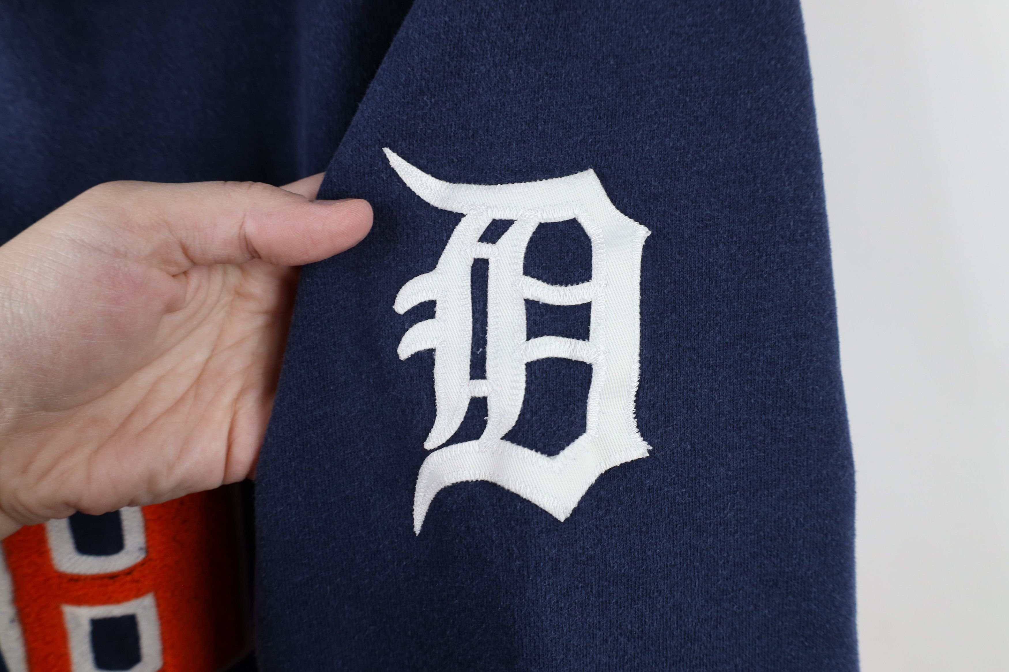 Majestic × Vintage Vintage Majestic English D Detroit Tigers Baseball Hoodie Size US L / EU 52-54 / 3 - 4 Thumbnail