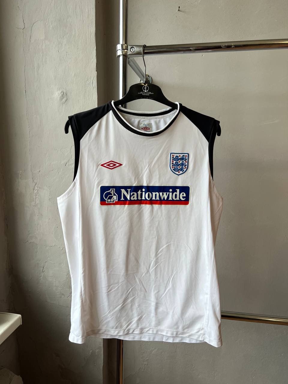 Umbro 2009/10 ENGLAND TEAM TRAINING SOCCER FOOTBALL JERSEY VEST XL Size US XL / EU 56 / 4 - 2 Thumbnail
