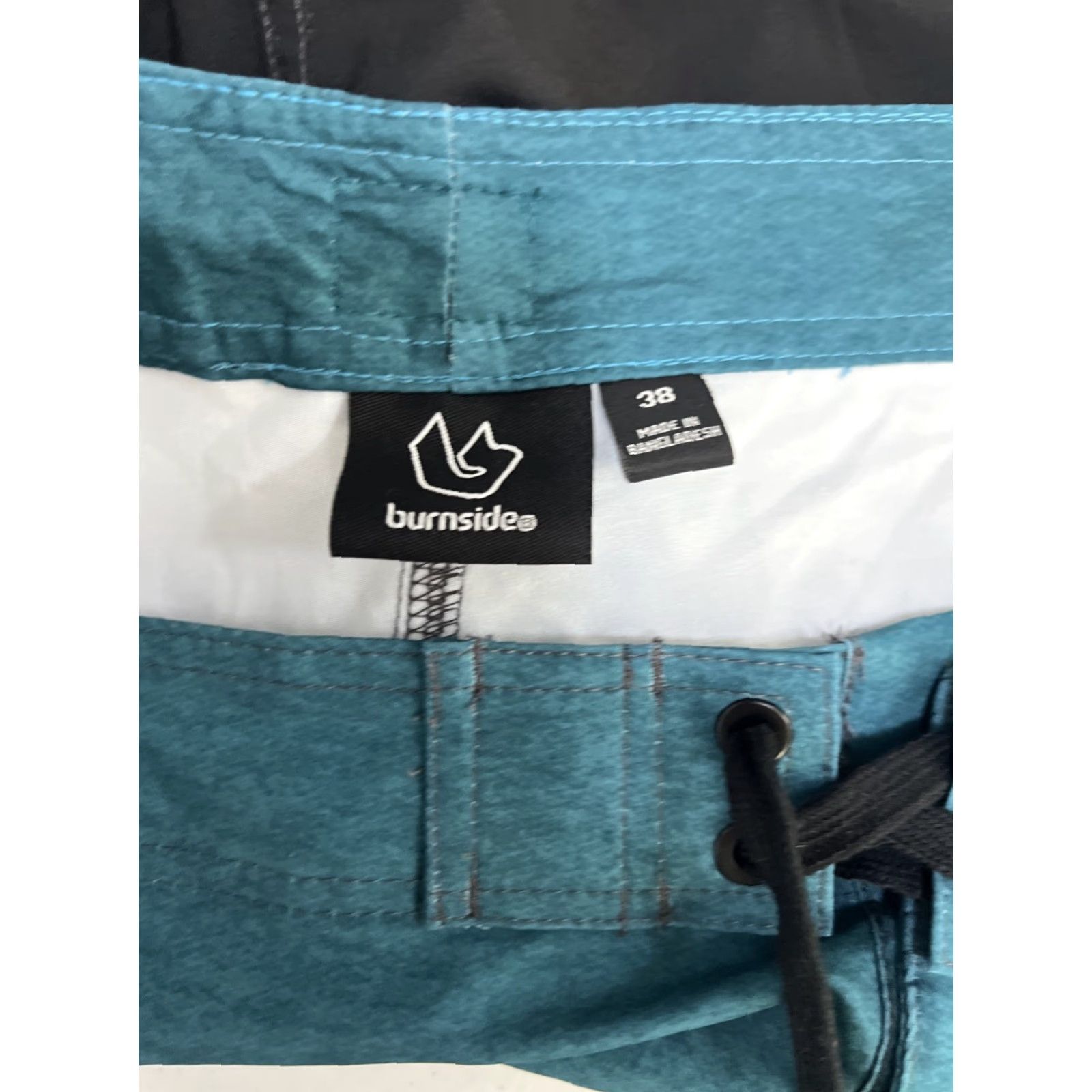 Burnside Burnside Board Shorts Bottom Men 38 Black Stripe Zip Pocket Bottle Opener Comb Quick Dry Beach Surf Summer Mens Size US 38 / EU 54 - 6 Thumbnail