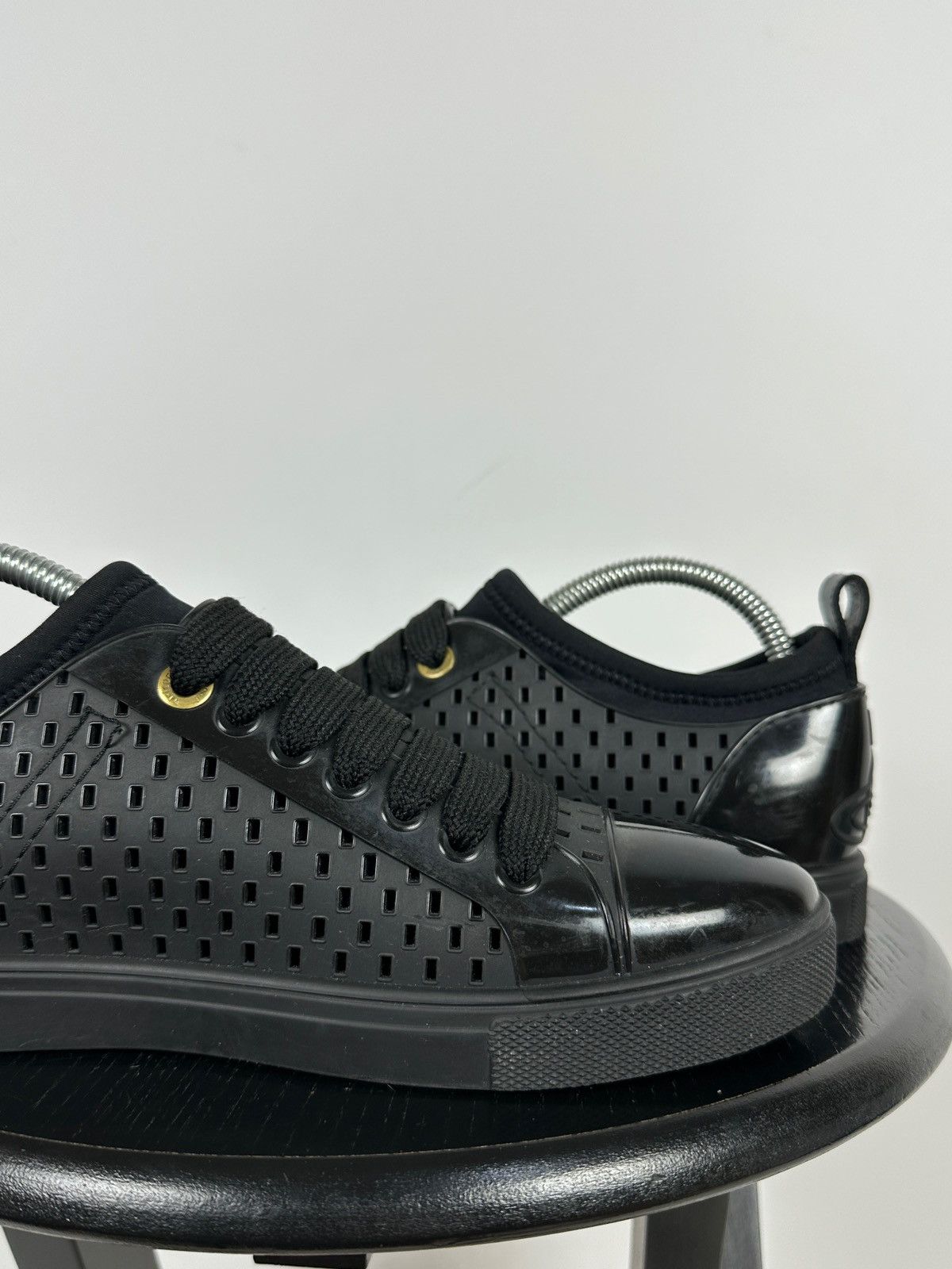Vivienne Westwood Vivienne Westwood Orb Logo Low Top Sneakers Size US 7 / EU 40 - 17 Thumbnail