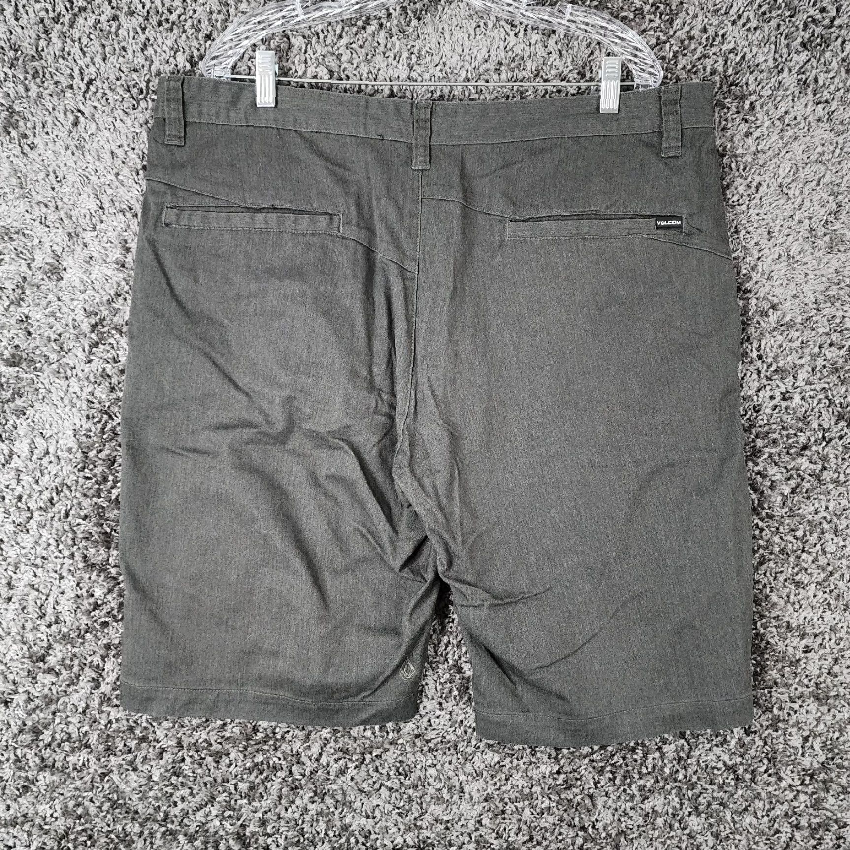 Volcom VINTAGE Volcom Mens Chino Shorts Dark Green Size 40 Casual Summer Clothing Size US 40 / EU 56 - 4 Thumbnail