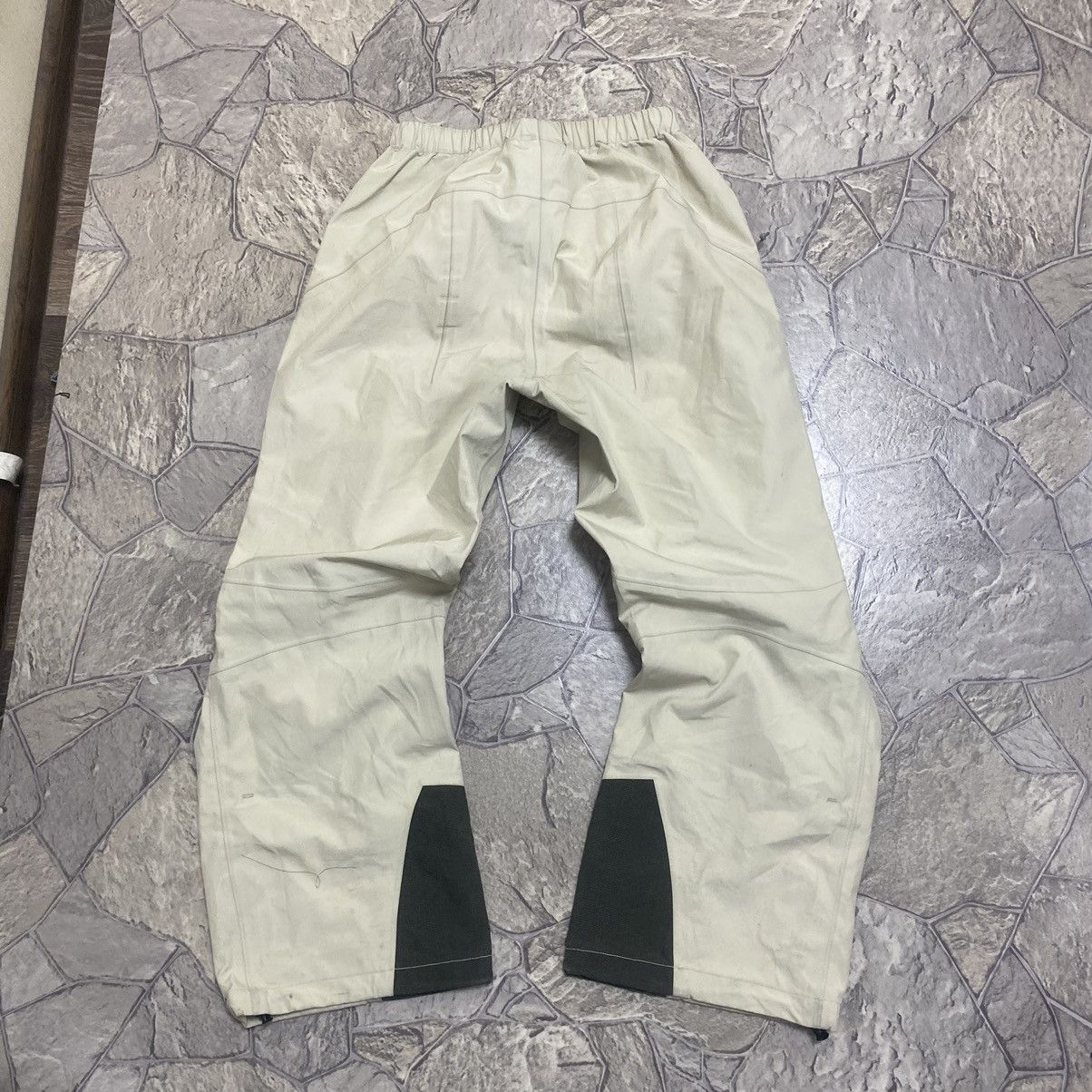 Arc'teryx ARCTERYX Pants Trekking Gore-Tex Size US 32 / EU 48 - 11 Thumbnail